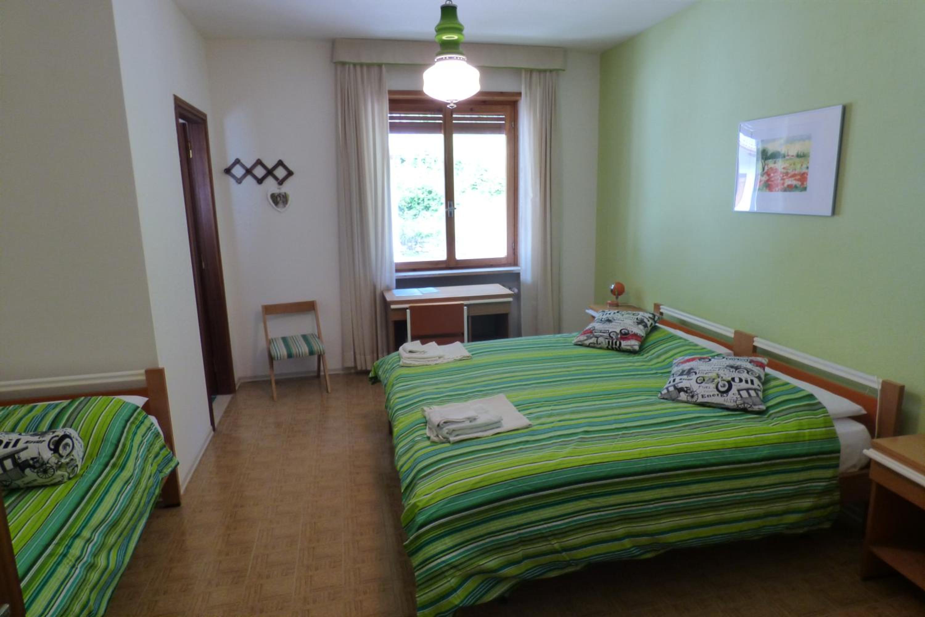 Large Double Room photo 1