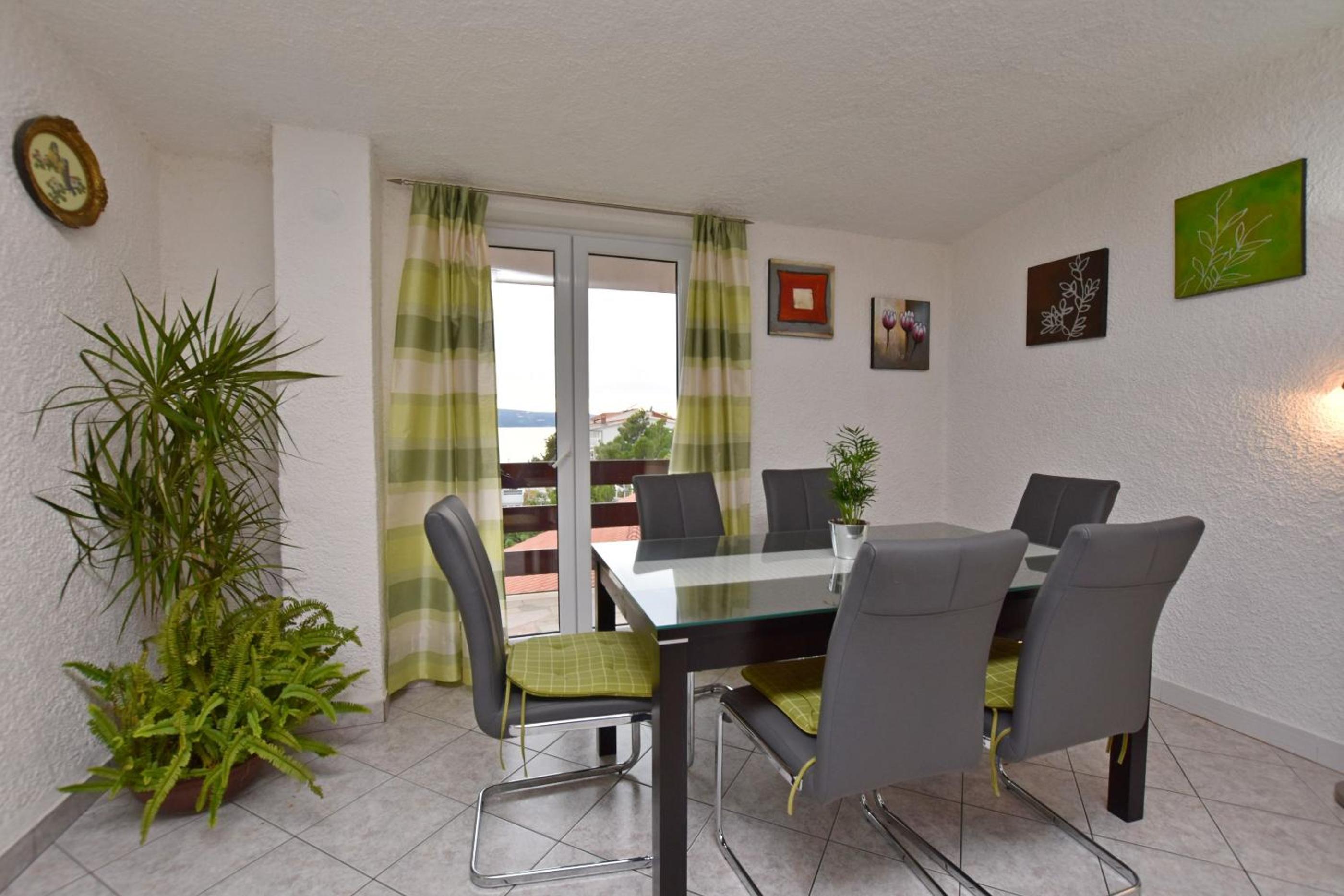 Two-Bedroom Apartment Standard photo 3