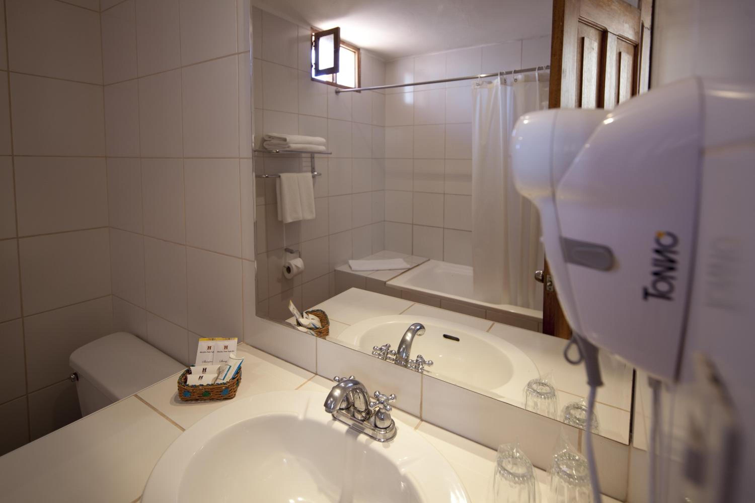 Double Room - Photo 11
