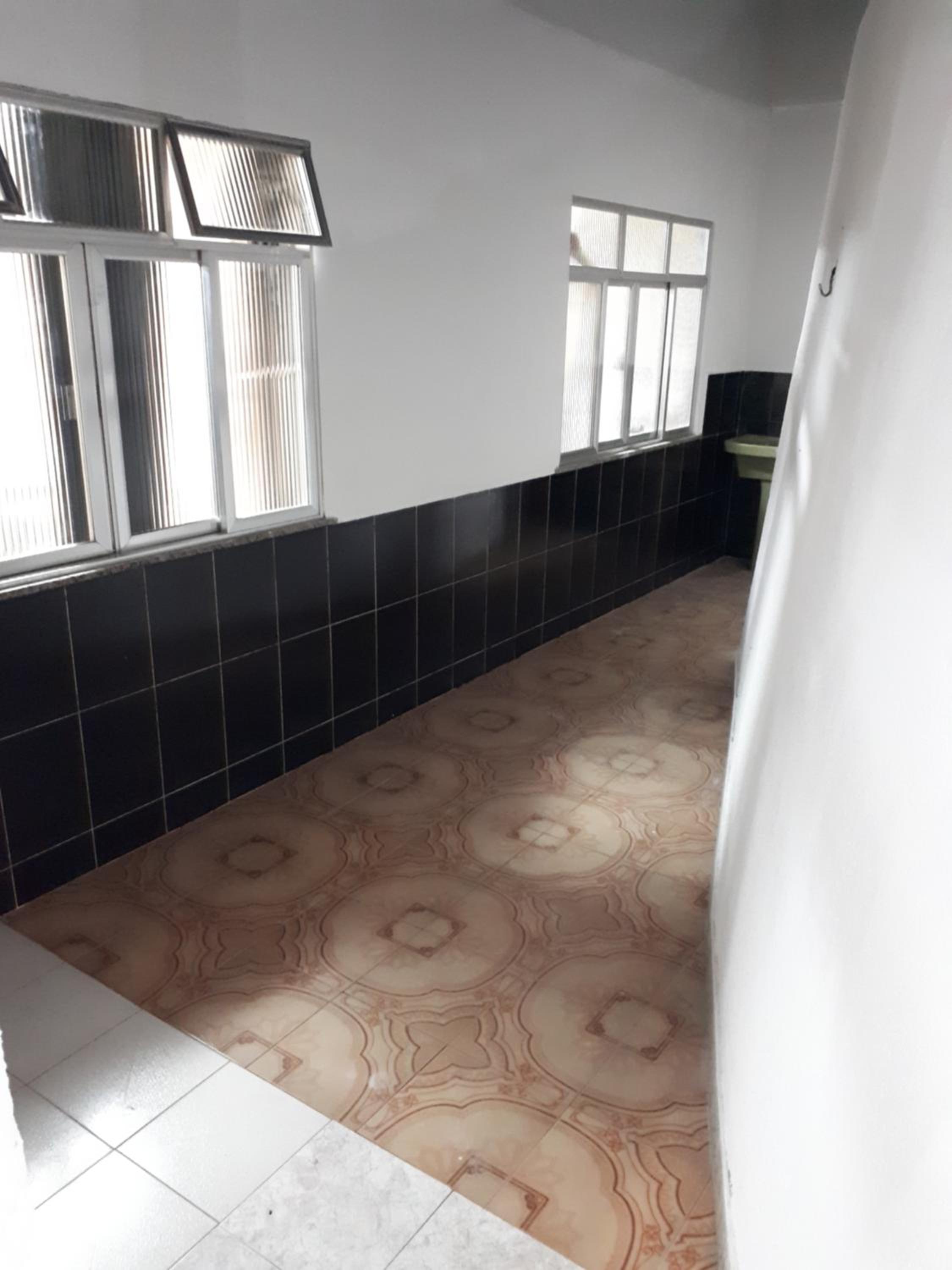 Apartment - Ground Floor - Photo 1