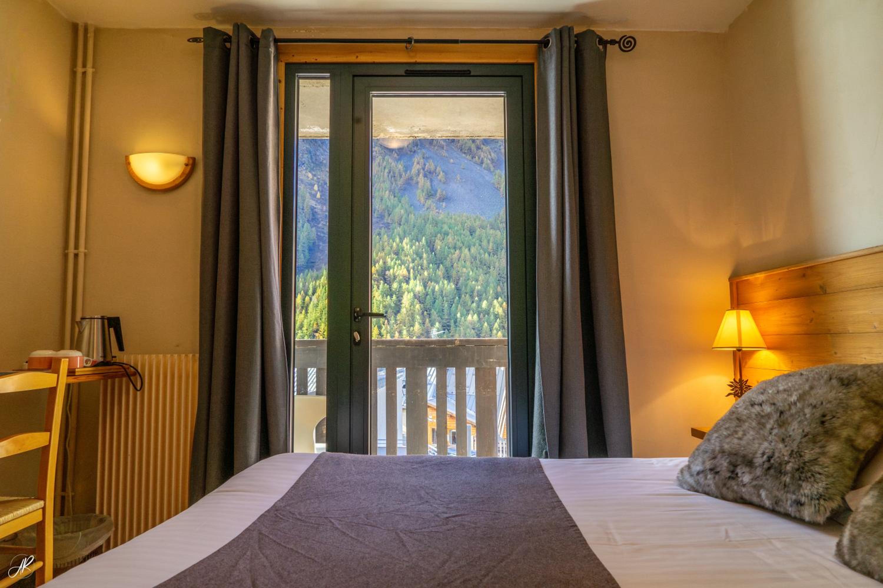 Small Standard Double Room photo 2