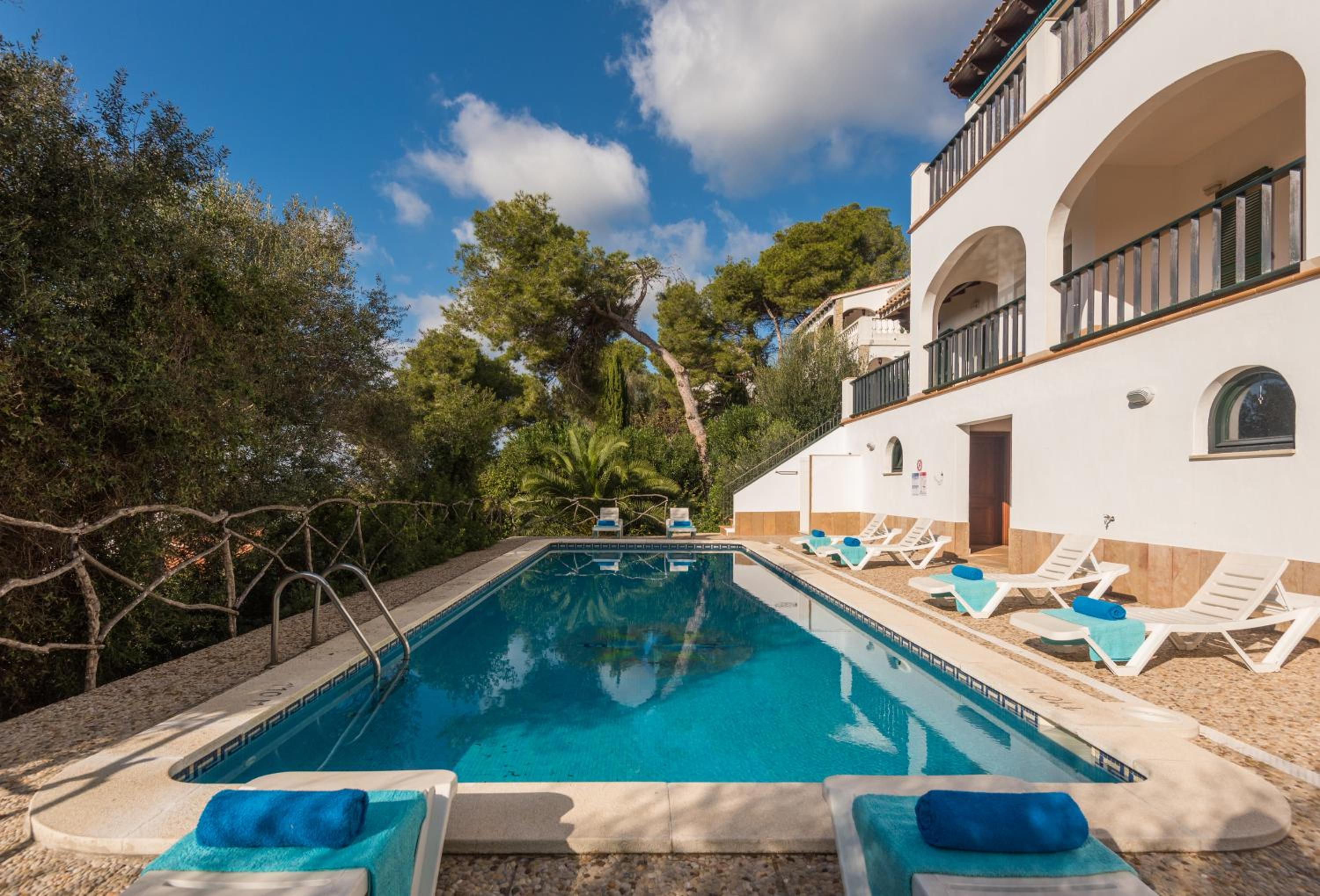 Villa with Private Pool photo 3