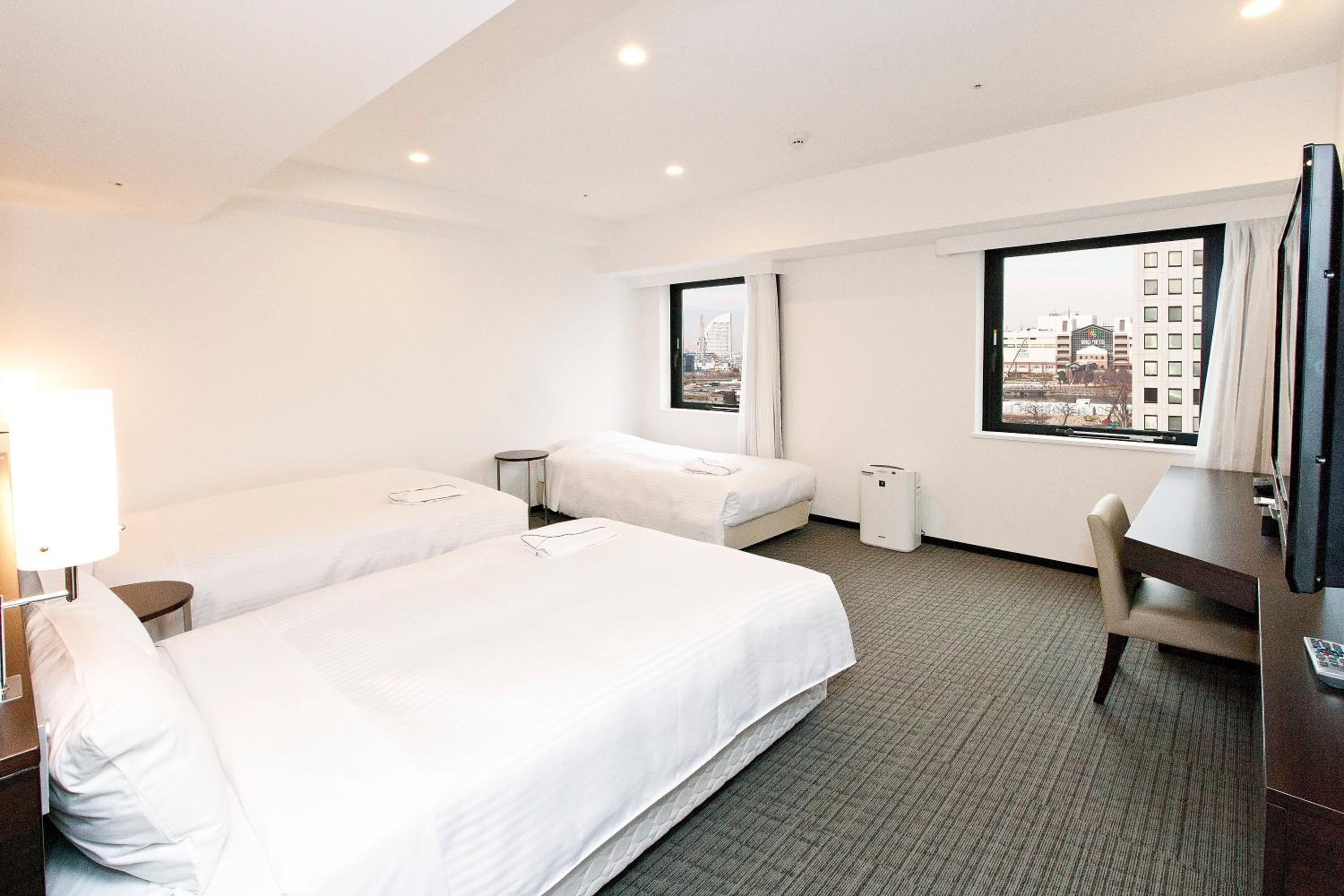 Premium + Sofa Twin Room - Non-Smoking photo 3