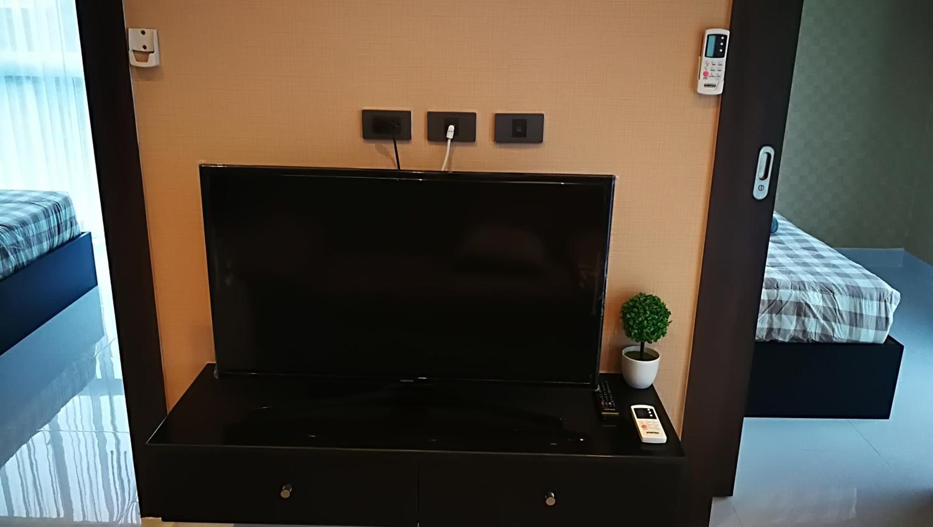 Two-Bedroom Apartment - Photo 7