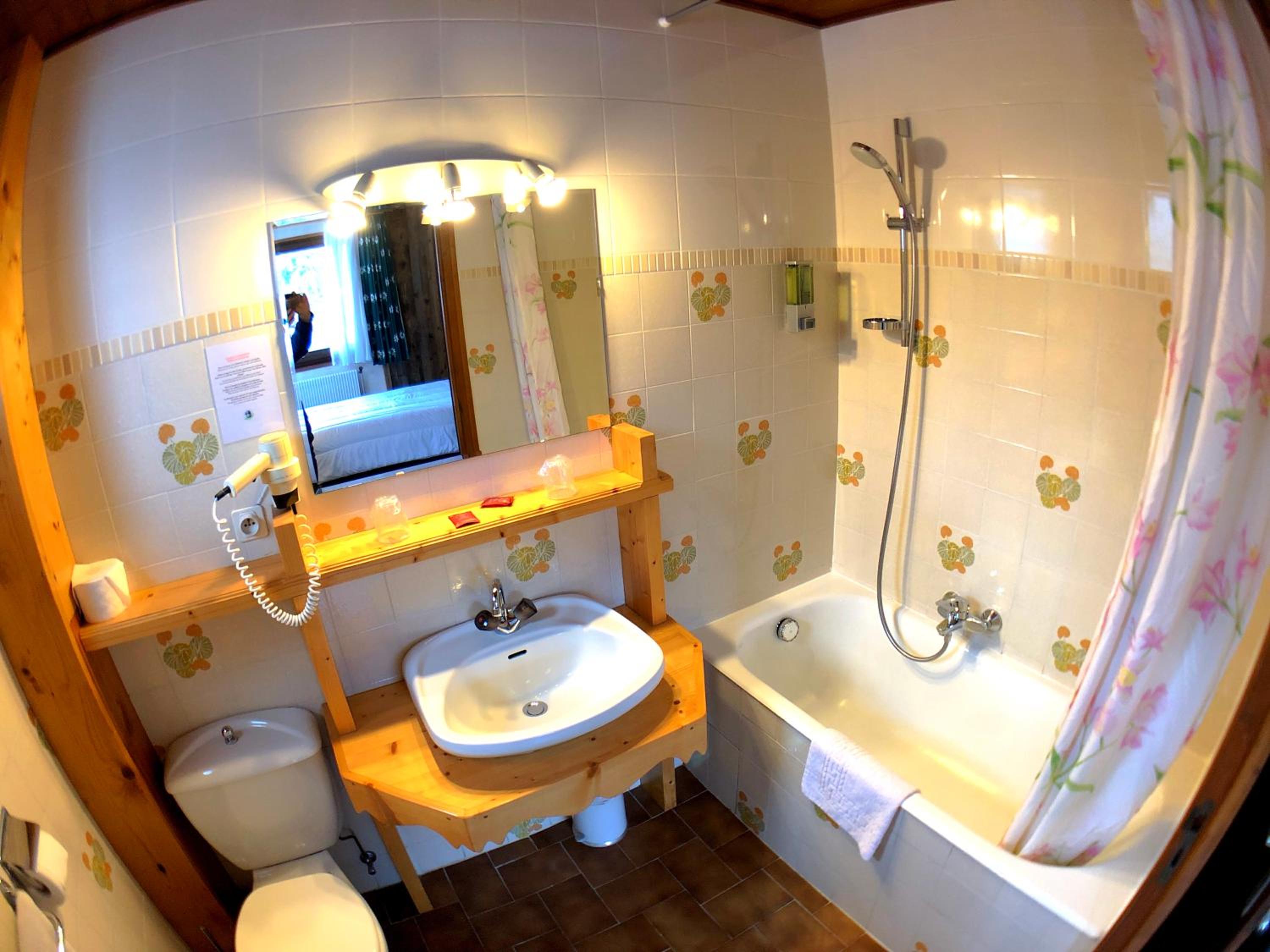 Double Room - Photo 2