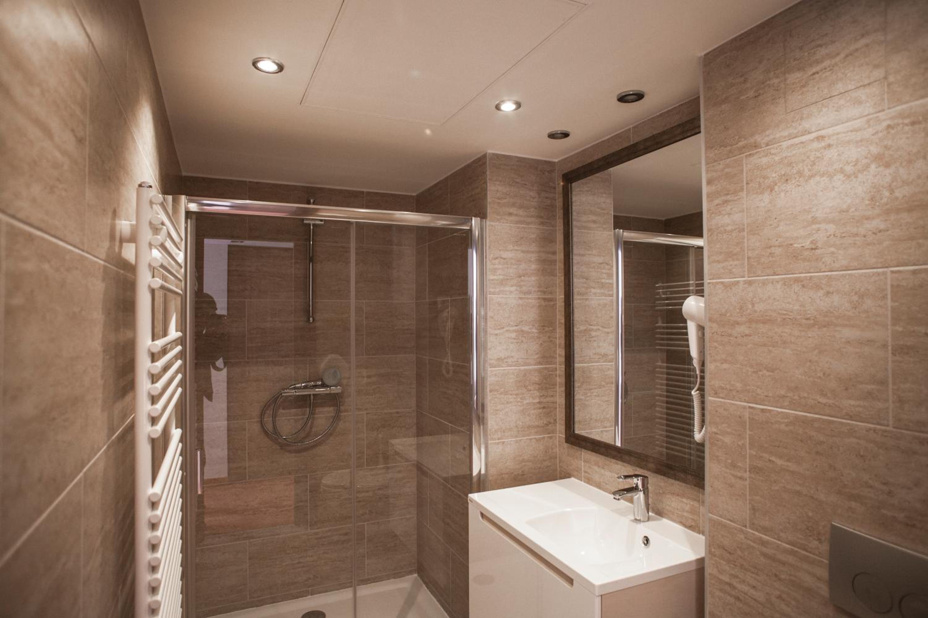 Premium Room - Photo 3