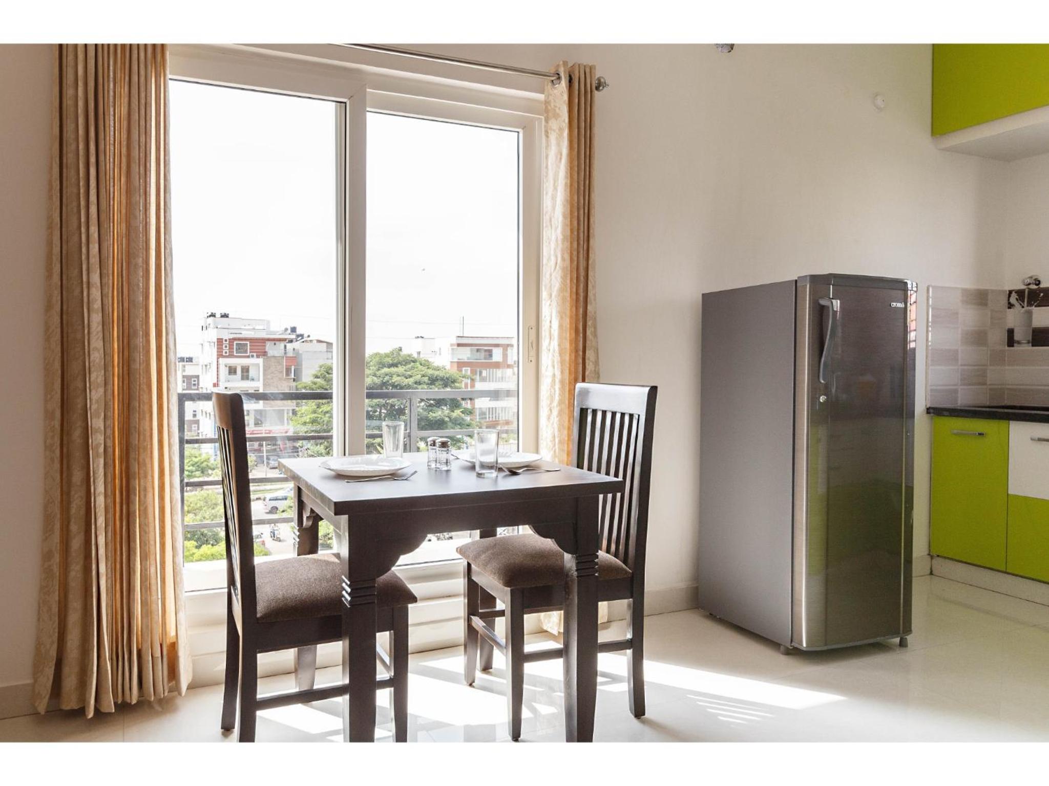 Standard One-Bedroom Apartment - Photo 4