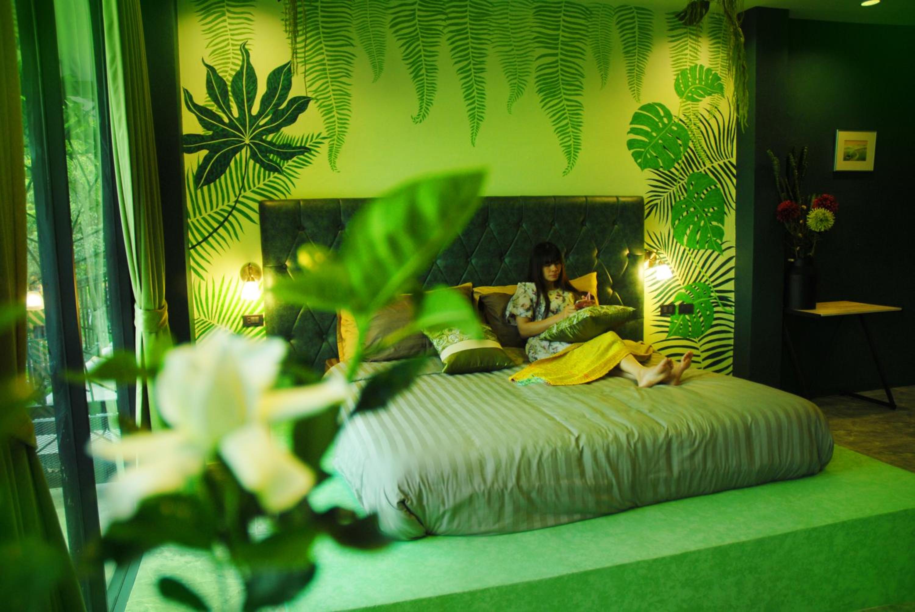 Deluxe Double Room with Balcony - Photo 2