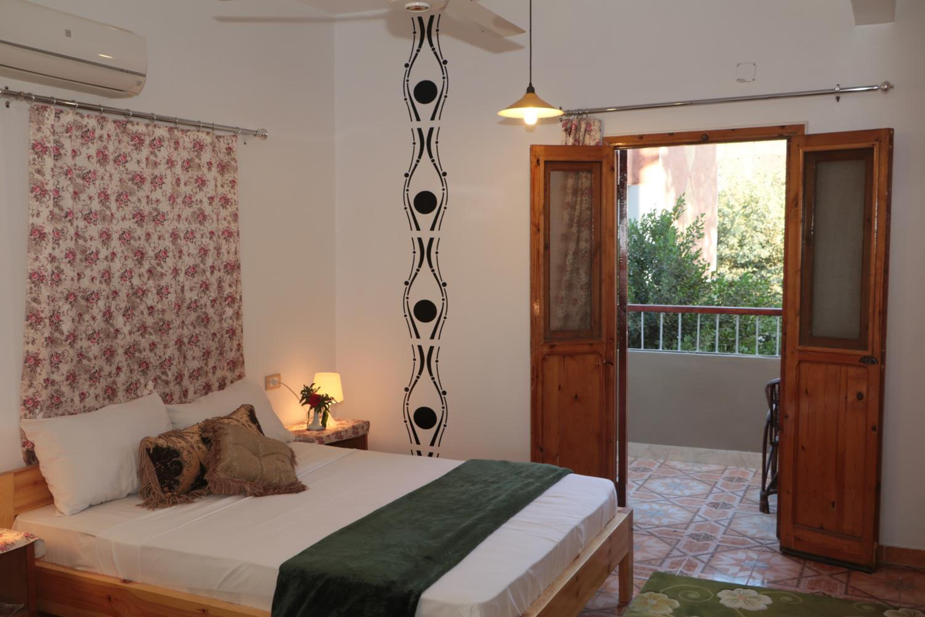 Deluxe Double or Twin Room photo 1