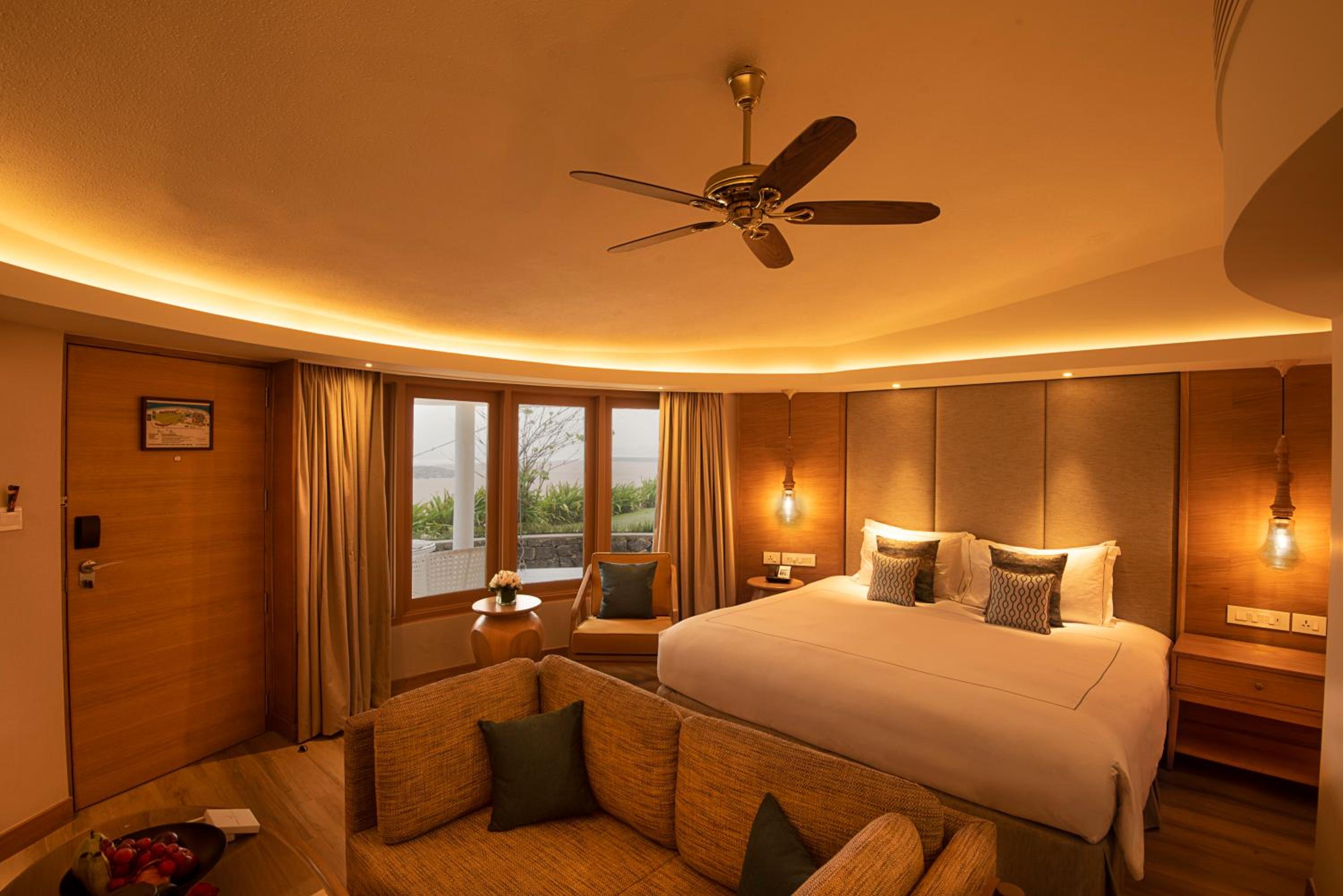 Premium Cottage Sea View - King Bed - Photo 1