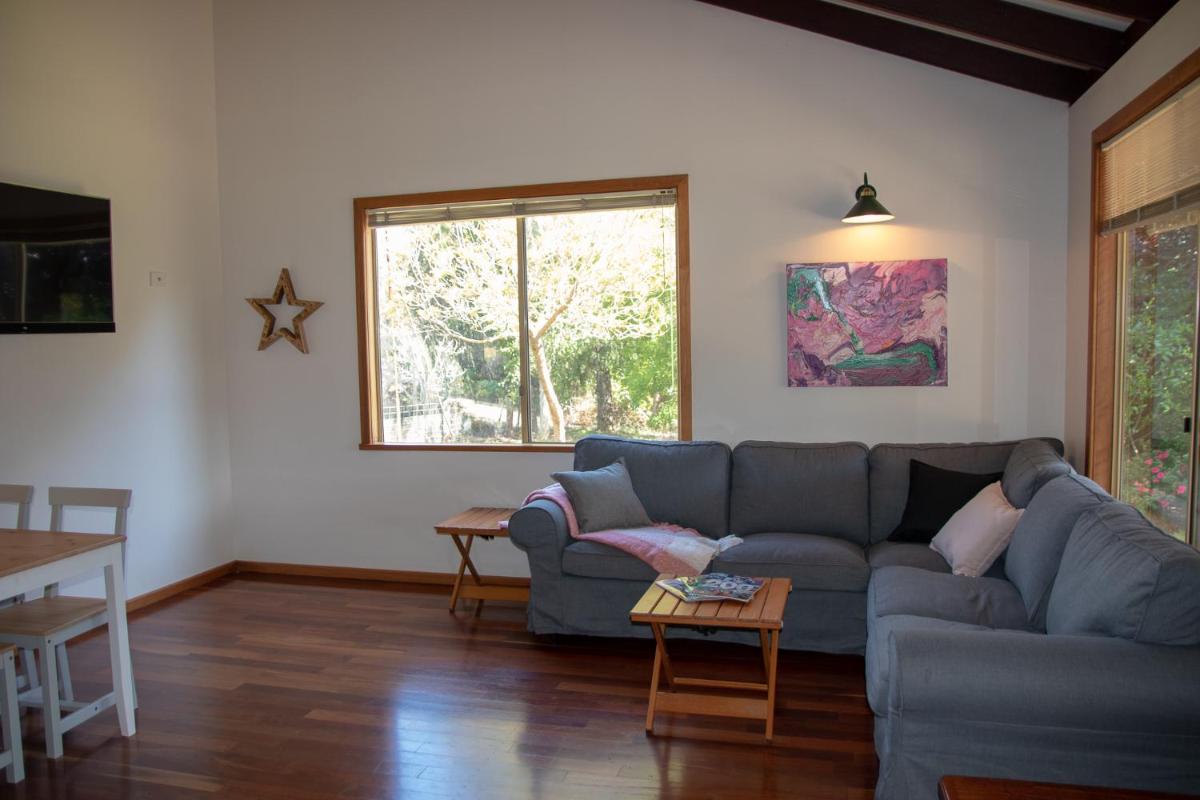 Three-Bedroom Cottage photo 3