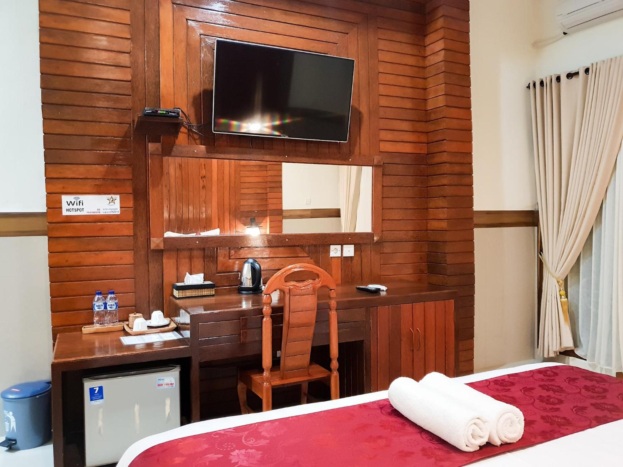 Deluxe Double Room with Sea View - Photo 15