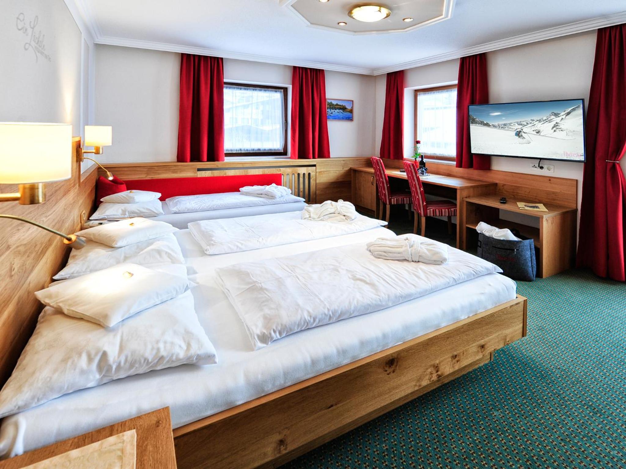 Standard Triple Room photo 2