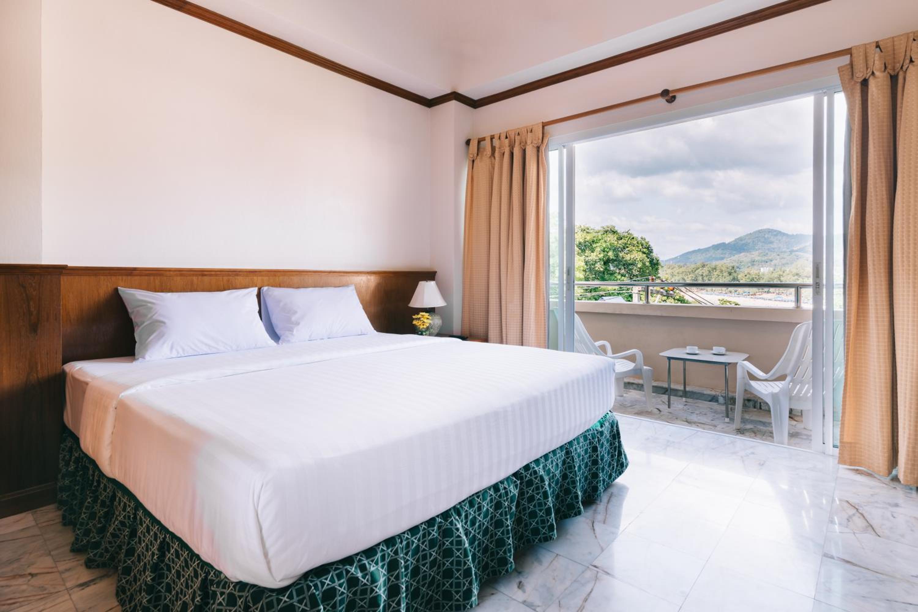 Deluxe Double or Twin Room with Pool View