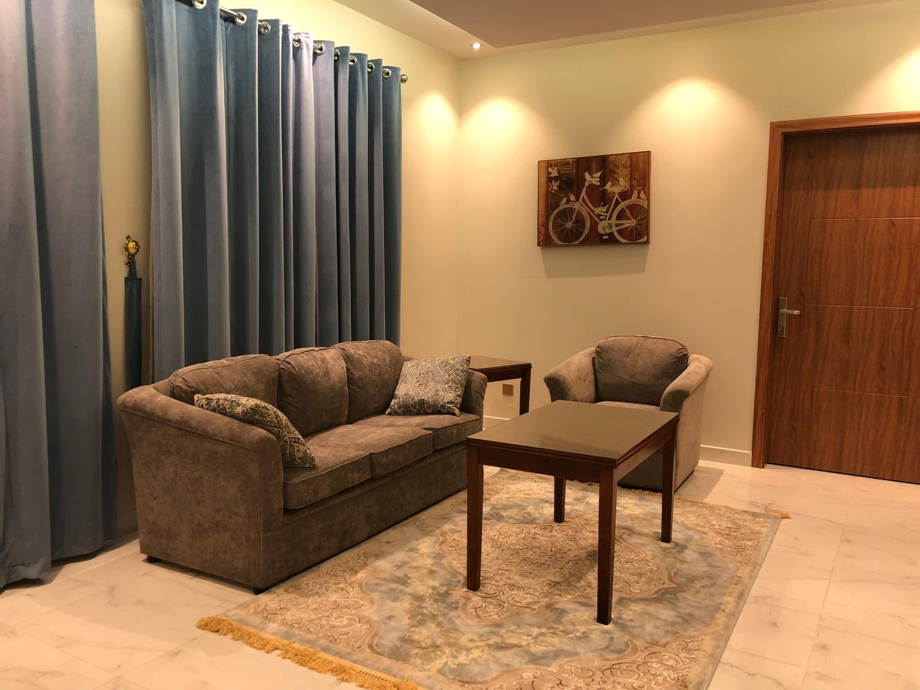 One-Bedroom Apartment photo 2