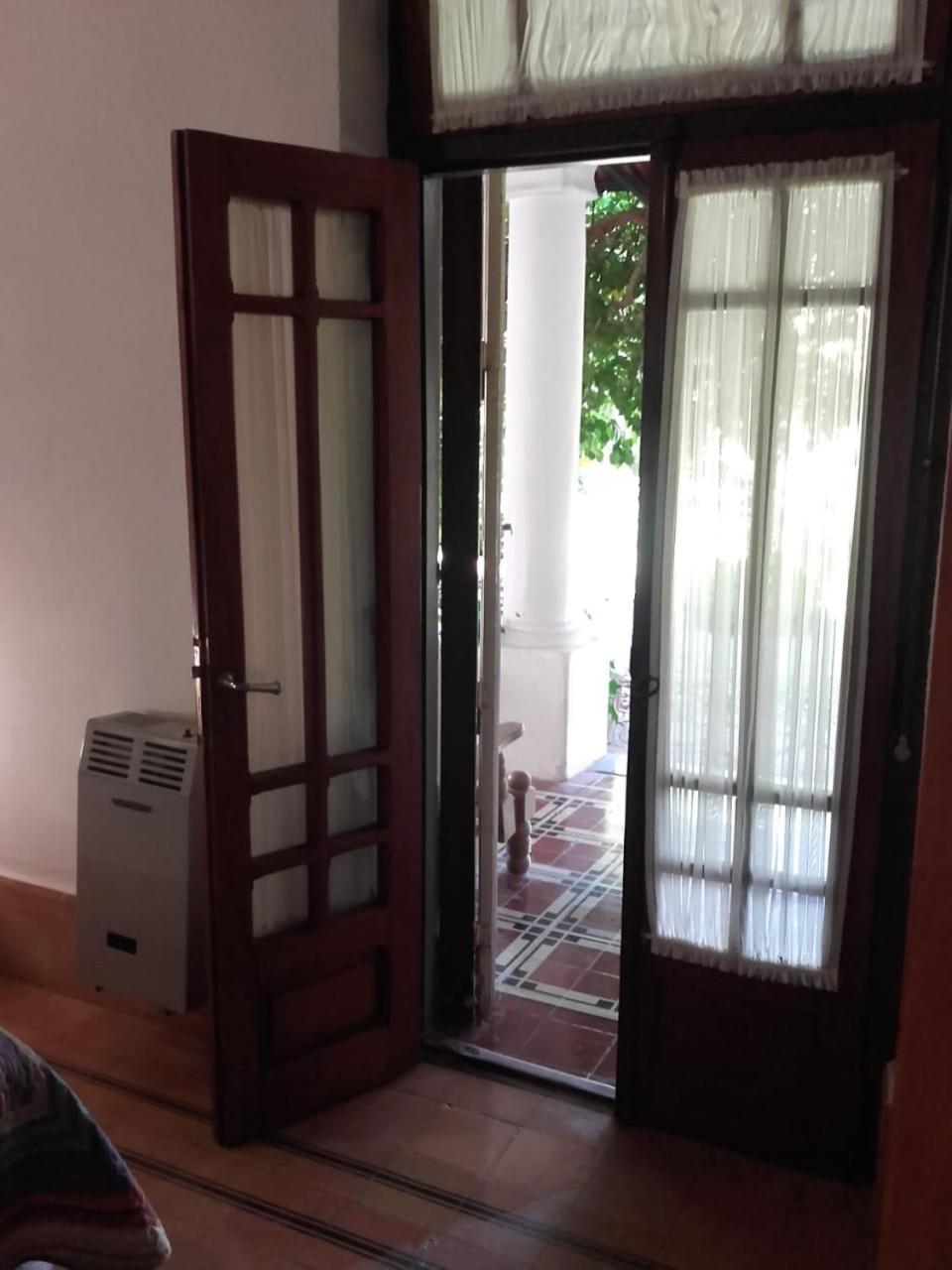 Large Double Room photo 1