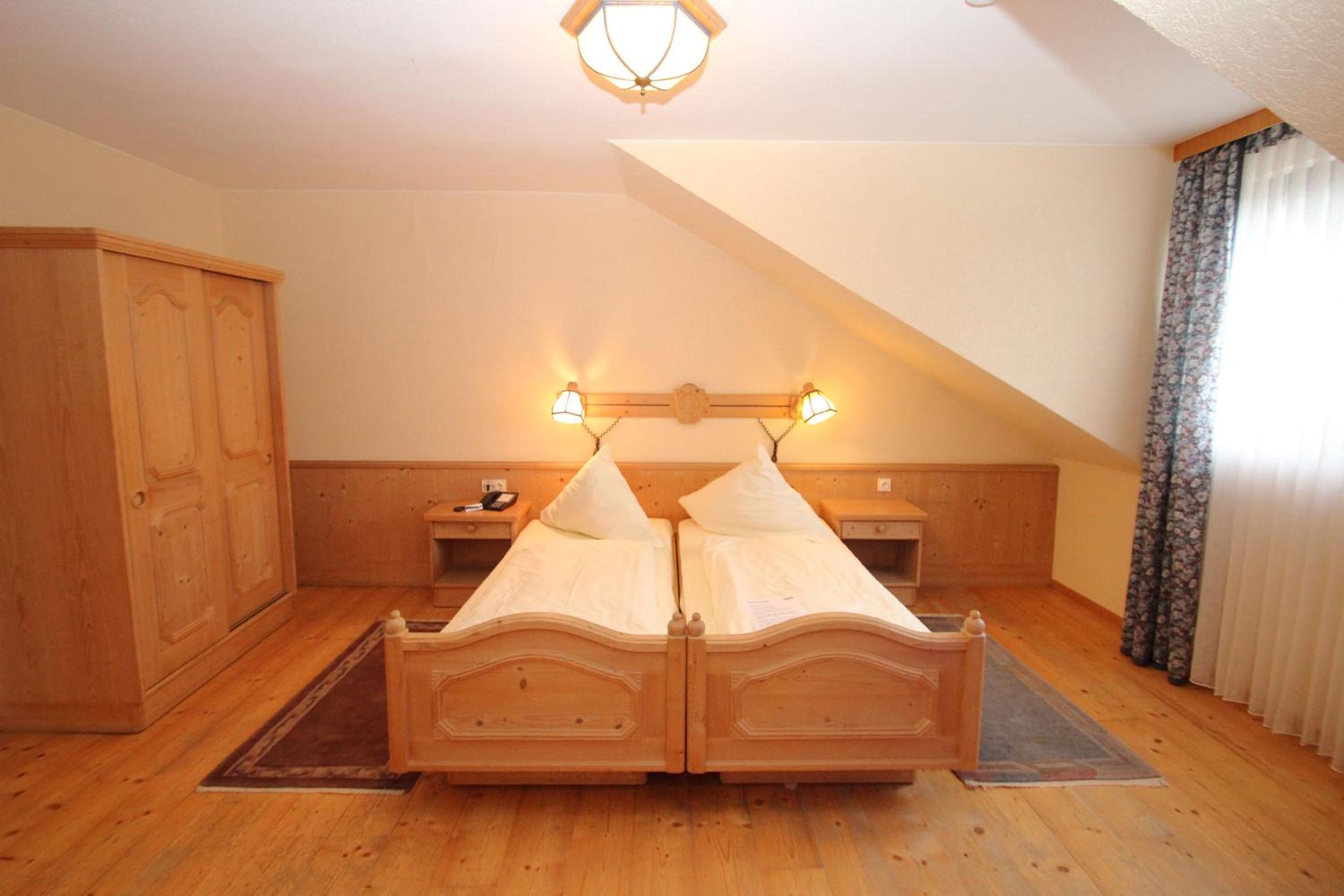Suite - Photo 3