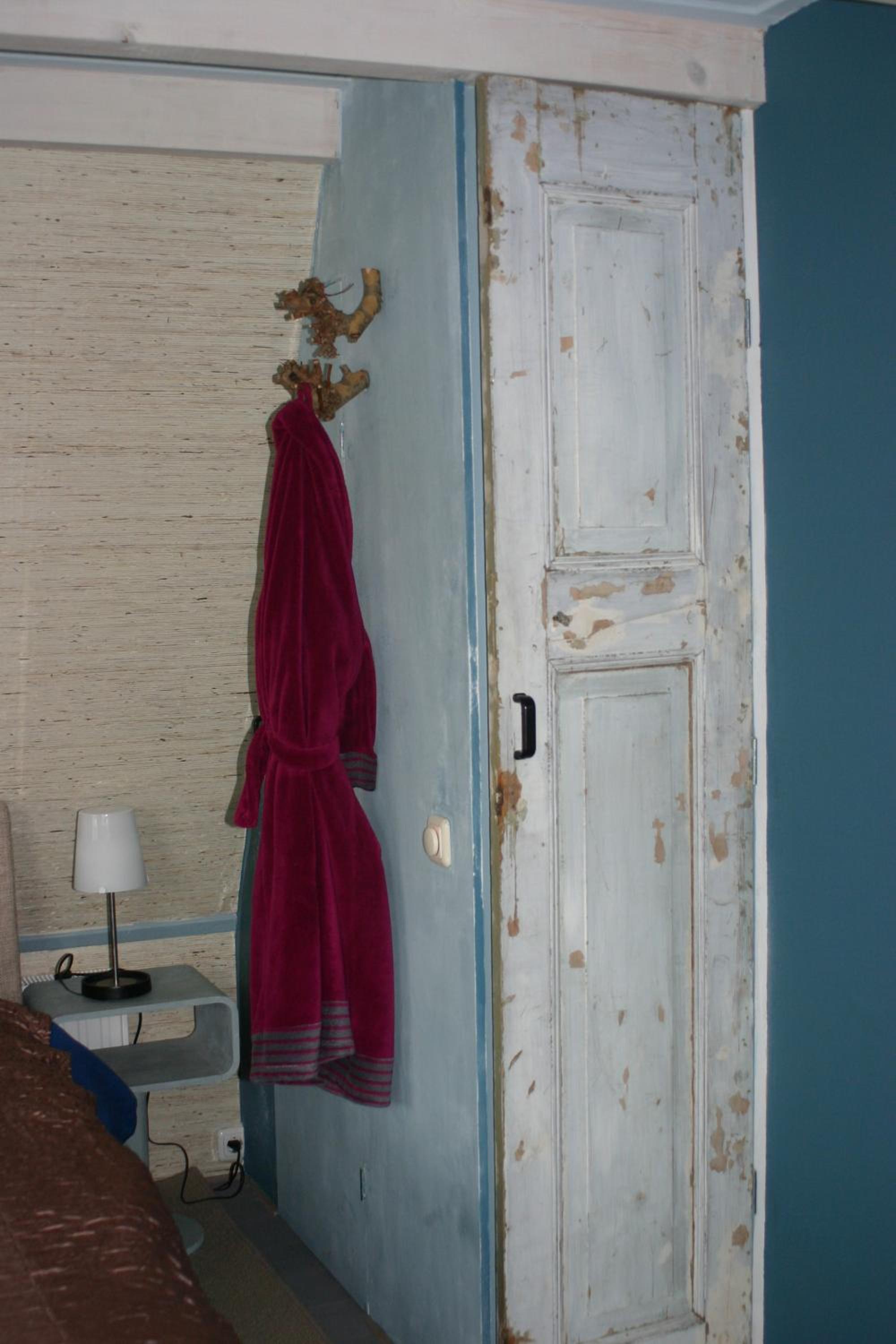 Double Room with Balcony - Photo 21