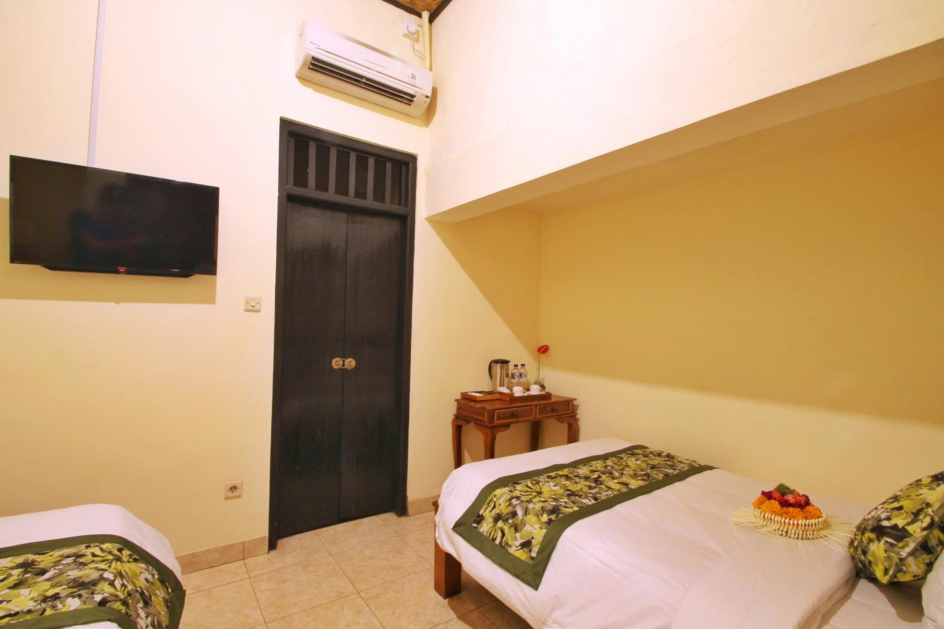 Standard Double Room - Photo 5