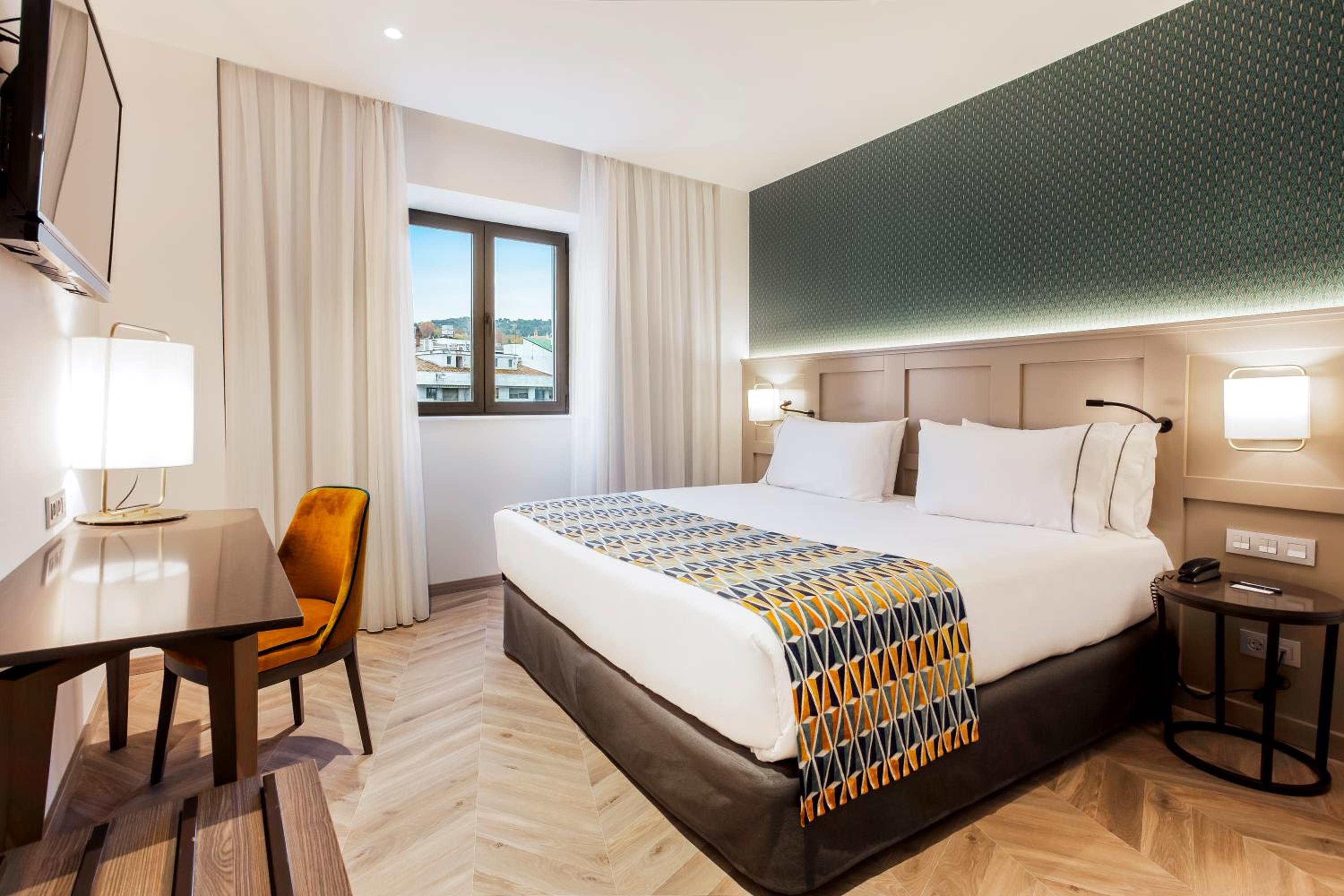 Double or Twin Room - Photo 1