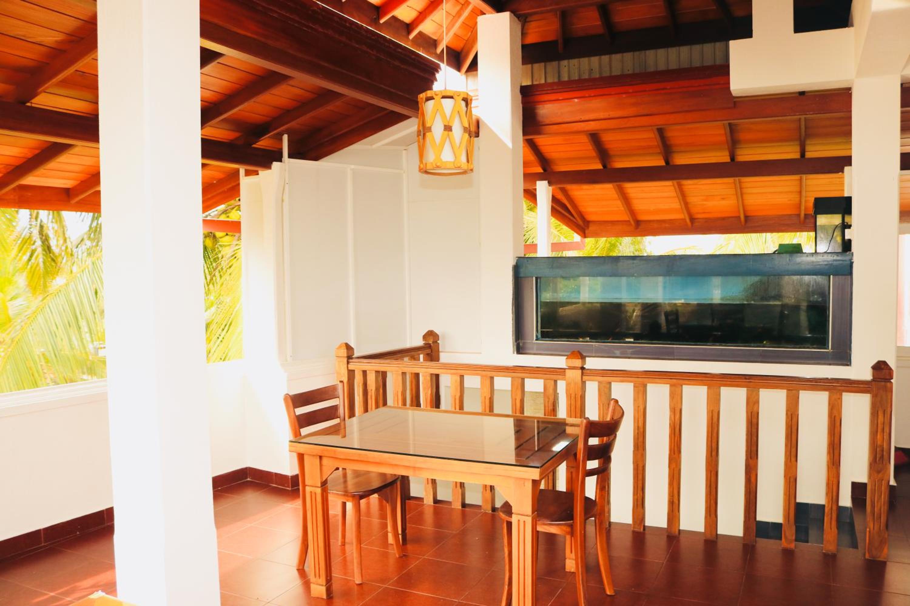 Double Room with Sea View - Photo 8
