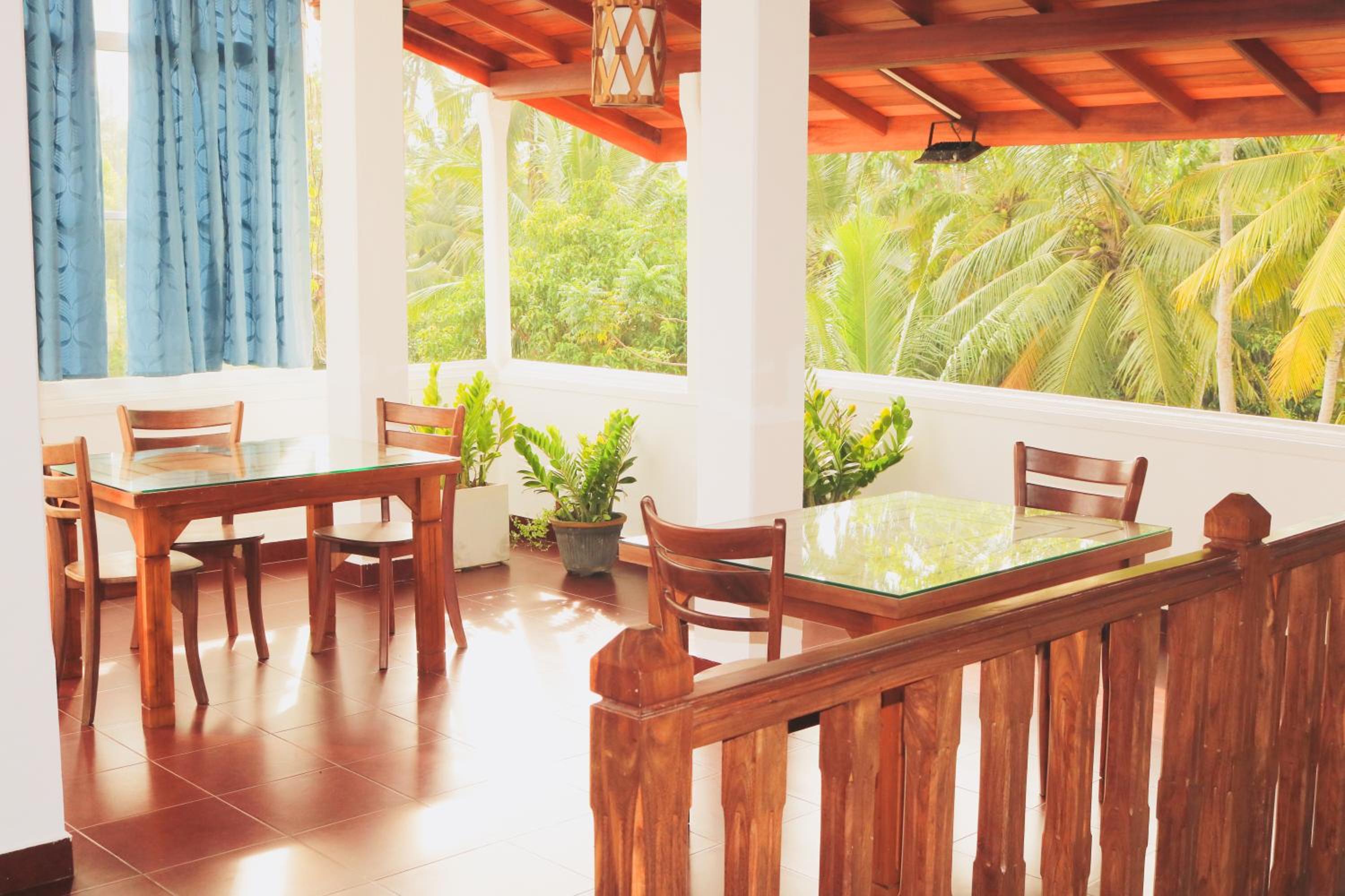 Double Room with Sea View - Photo 7