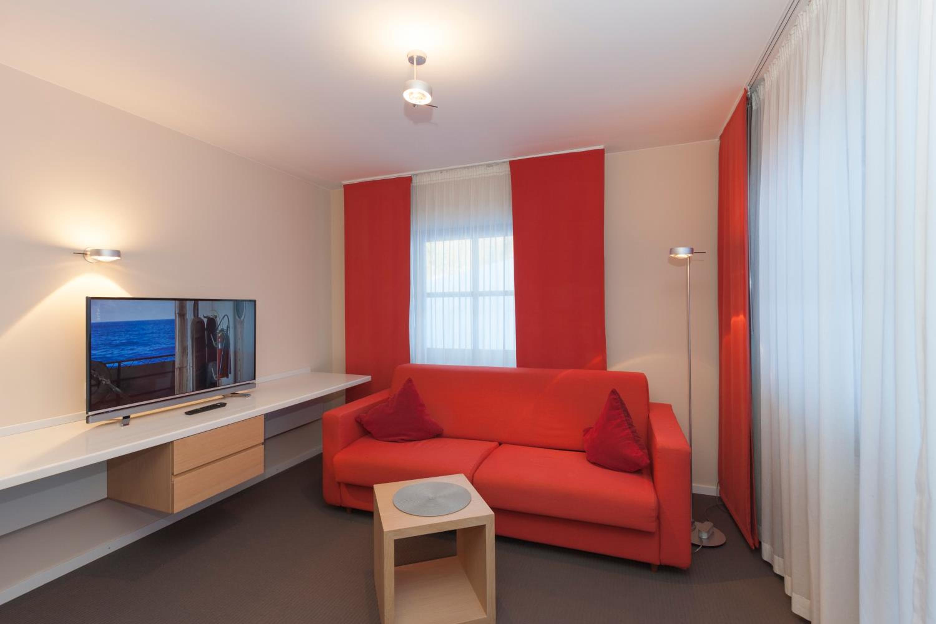 Apartment with Terrace - Photo 1