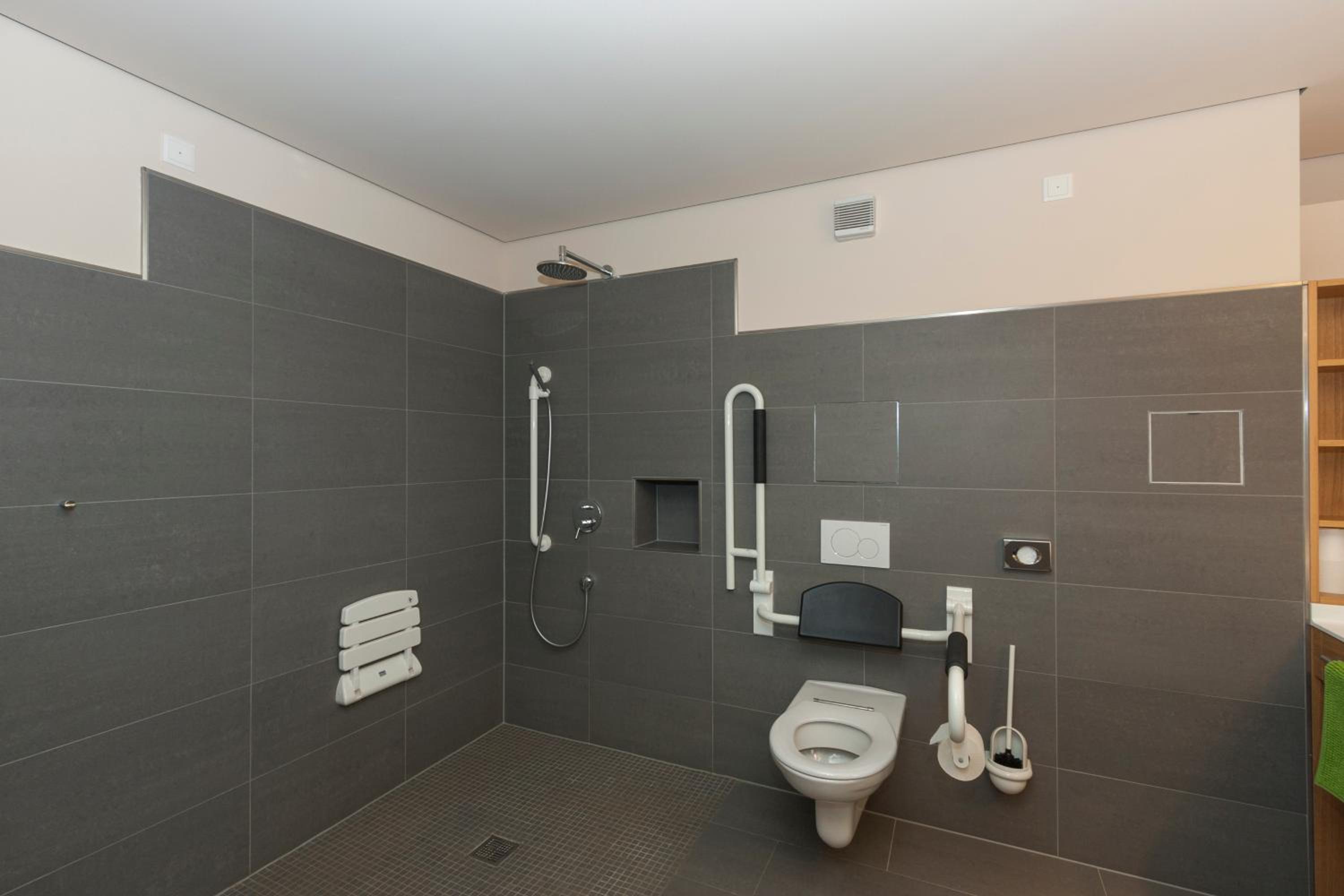 Double Room - Disability Access - Photo 4
