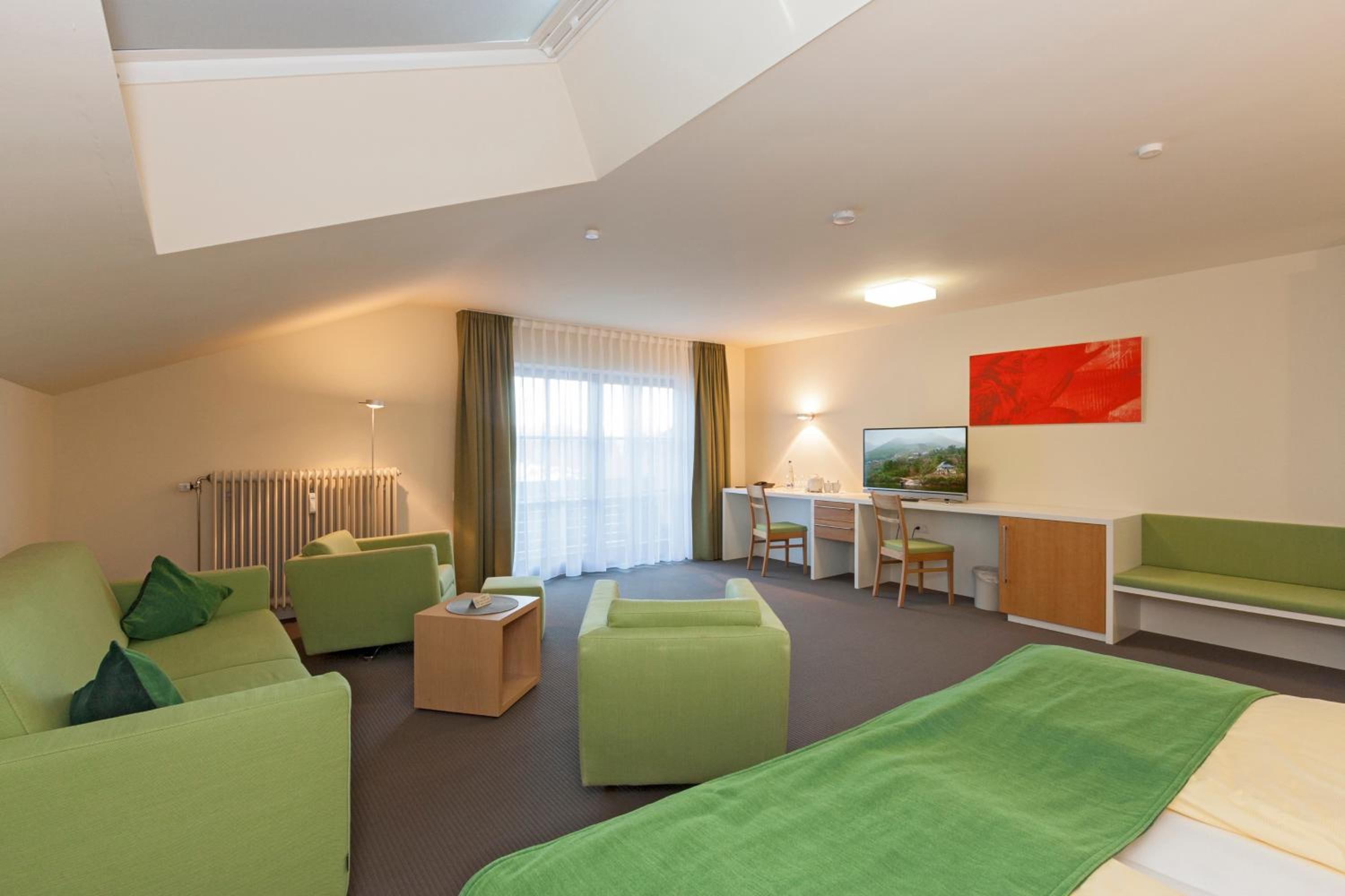 Triple Room - Disability Access - Photo 1
