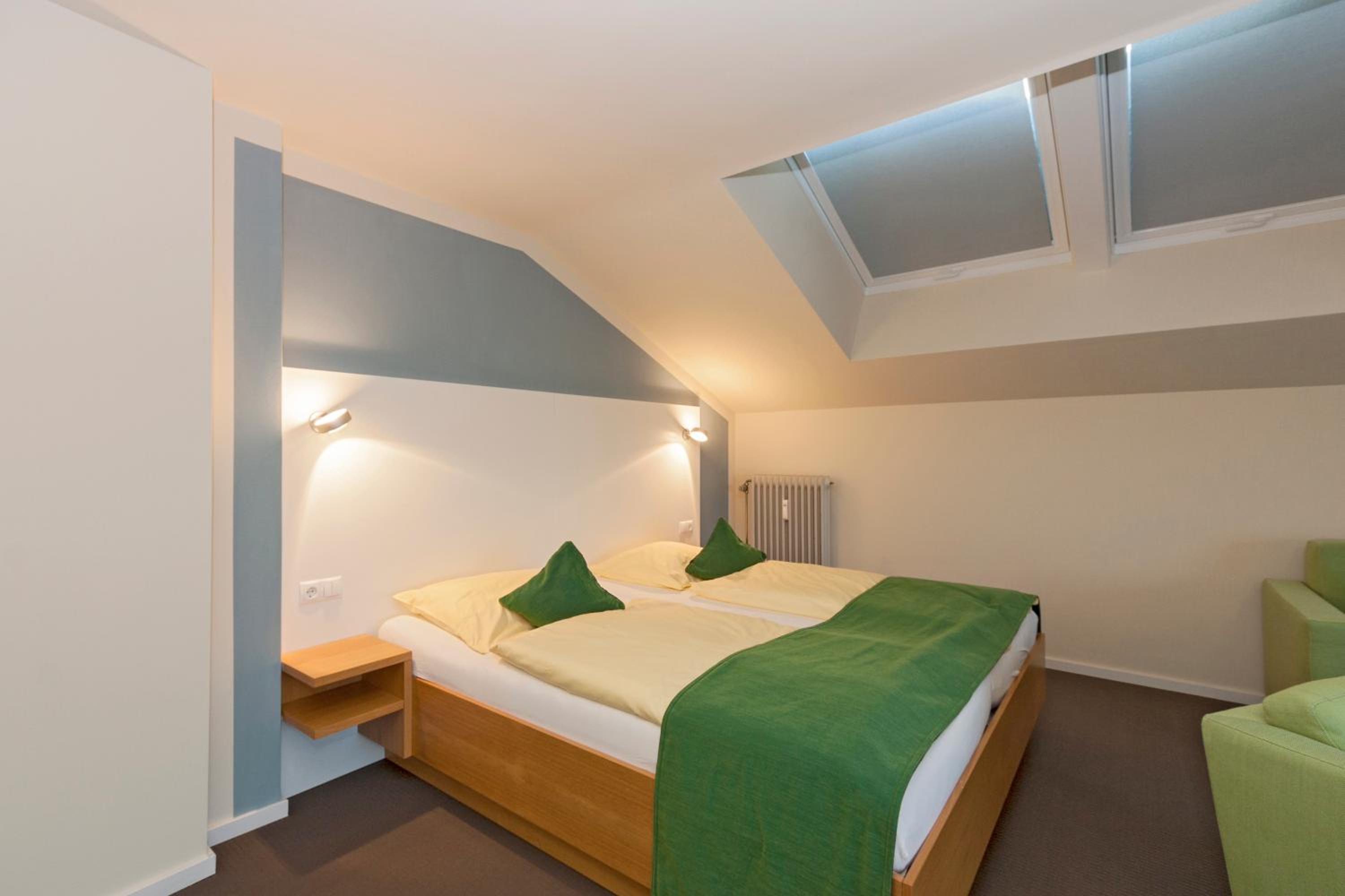 Triple Room - Disability Access - Photo 6