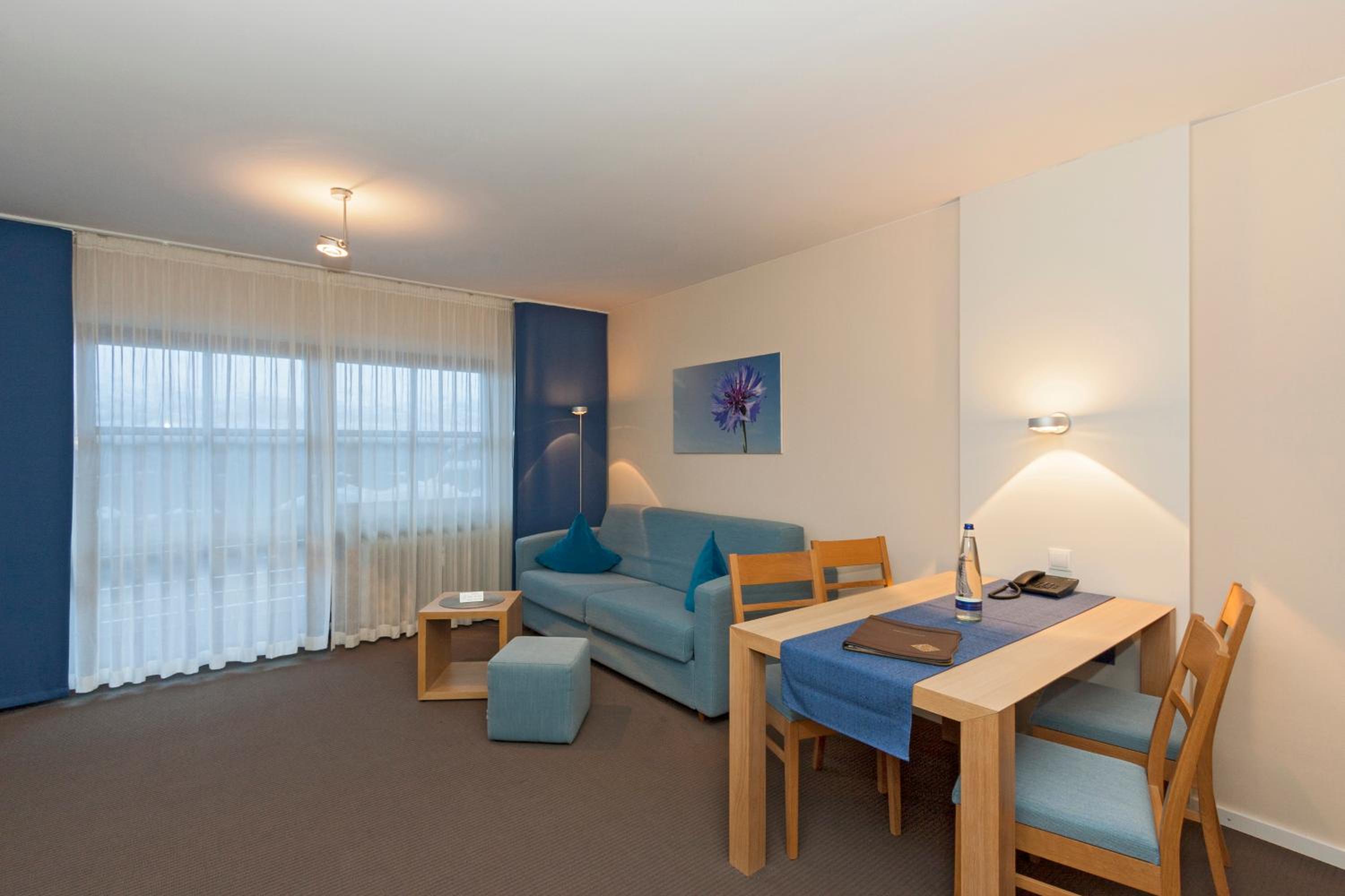 Apartment with Garden View - Photo 8