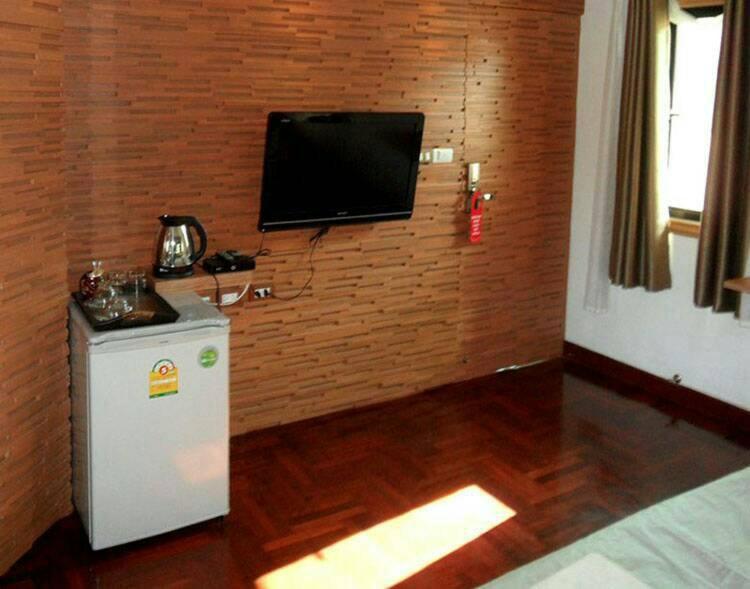 Standard Double Room - Photo 7