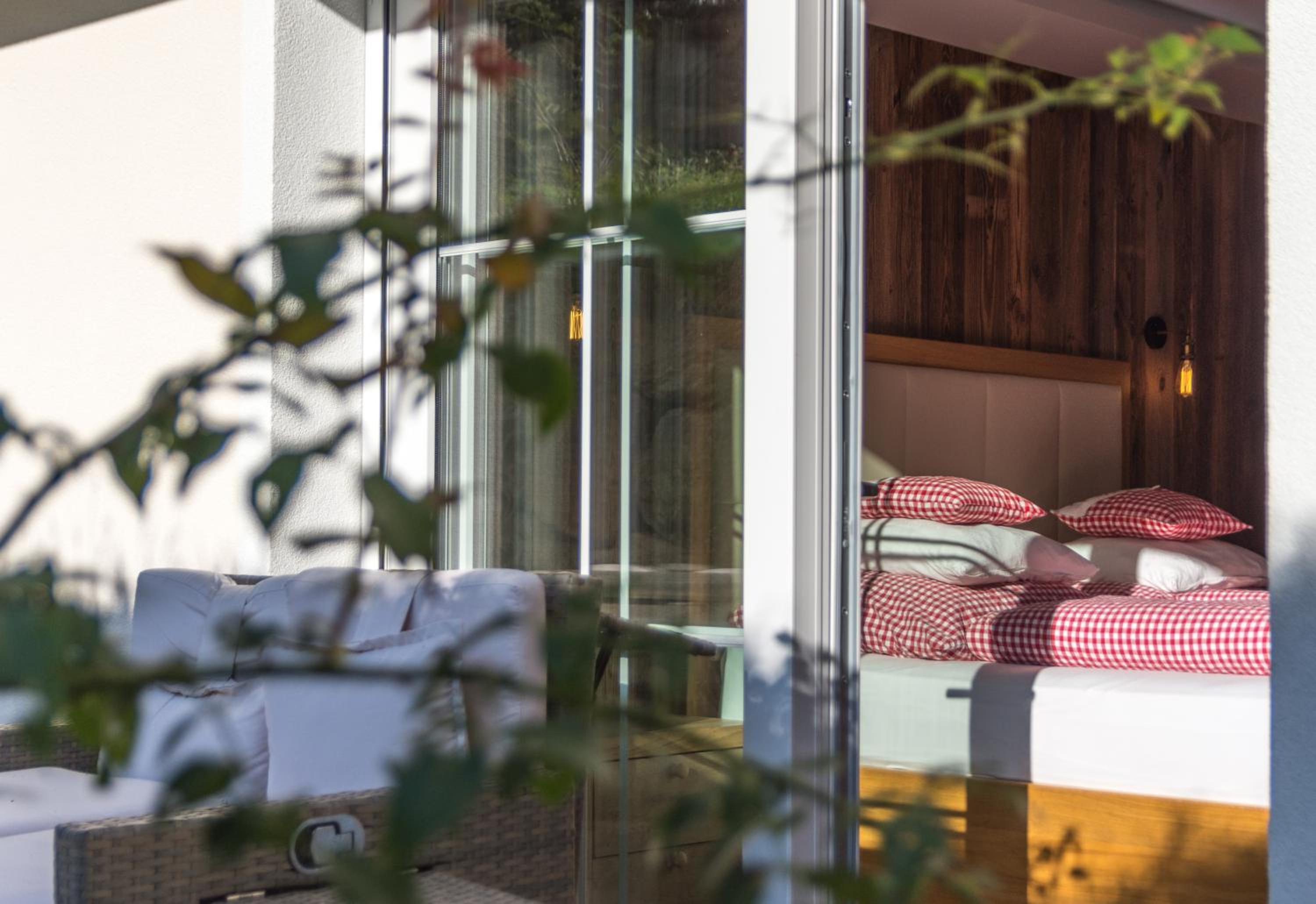 Deluxe Double Room with Terrace photo 2