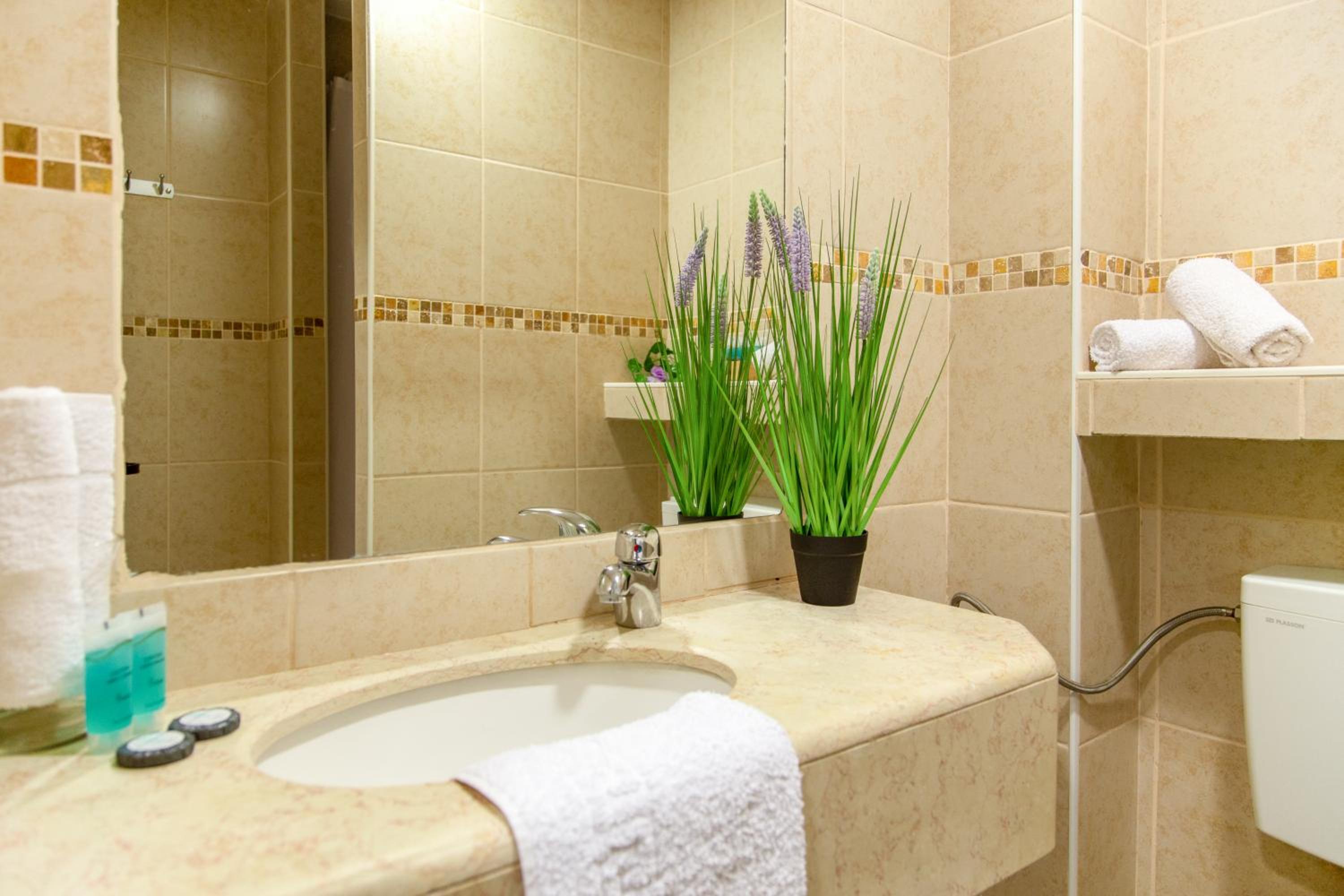 Junior Suite with Balcony photo 2