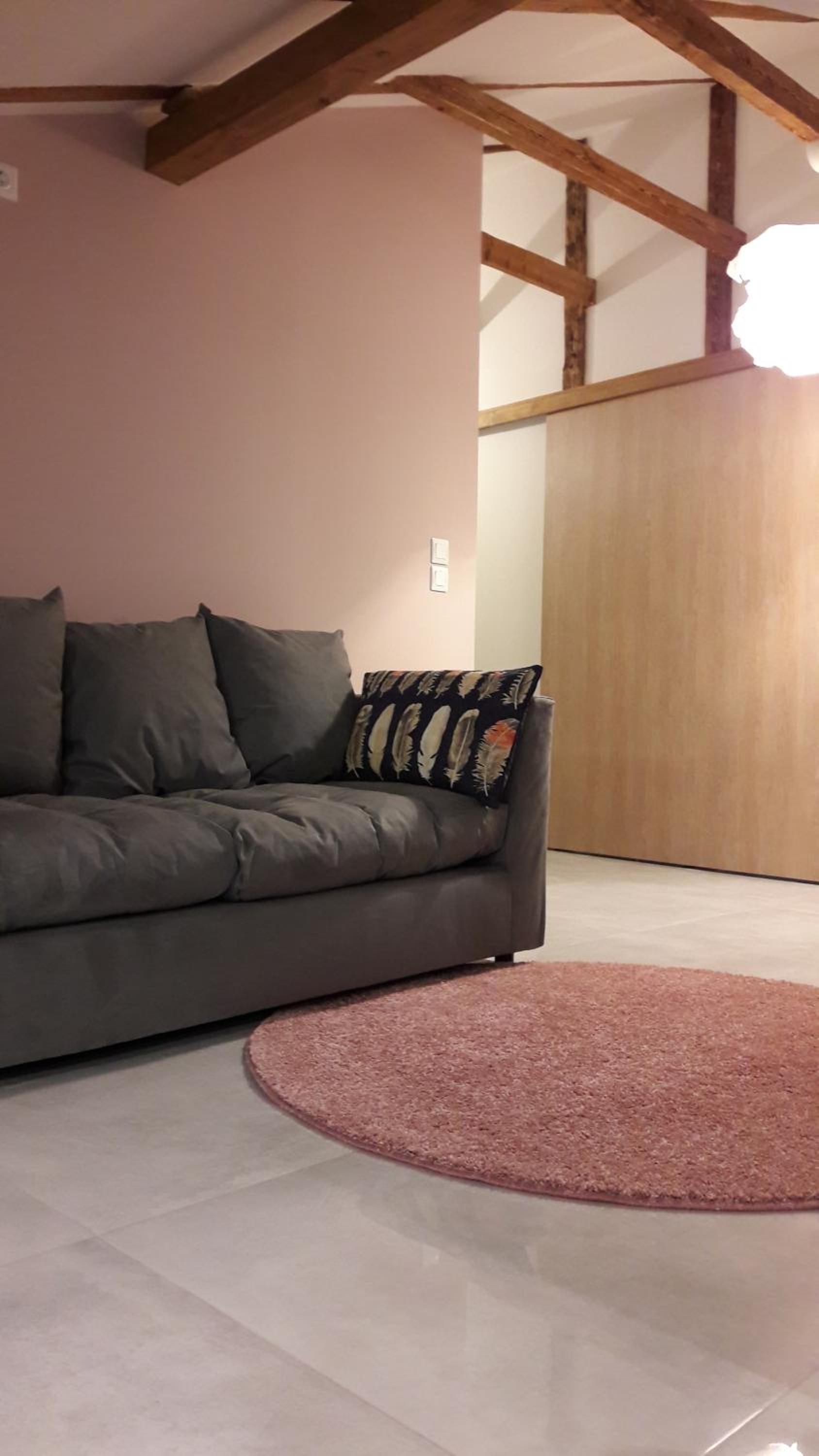 Superior One-Bedroom Apartment