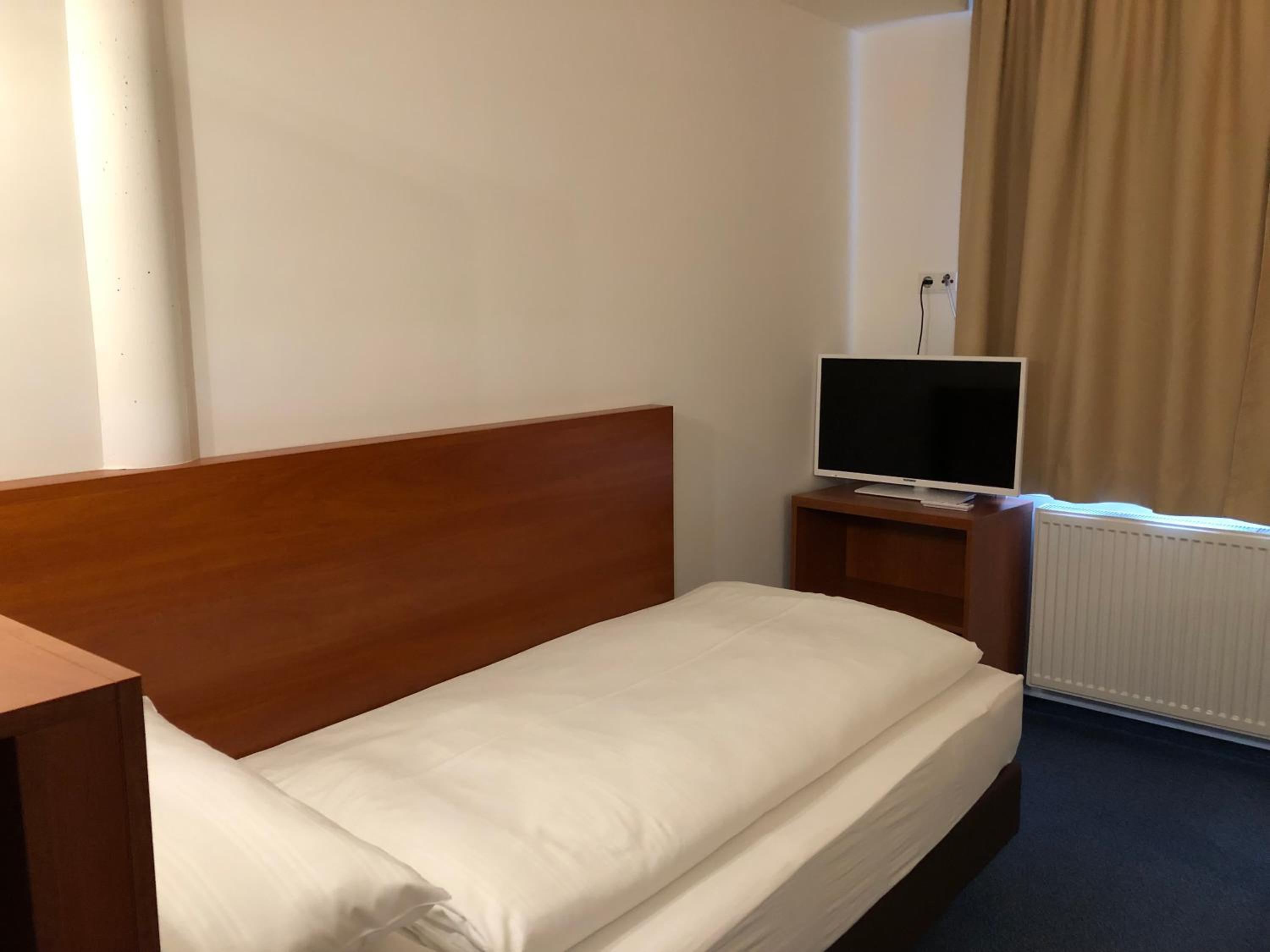 Standard Single Room photo 2