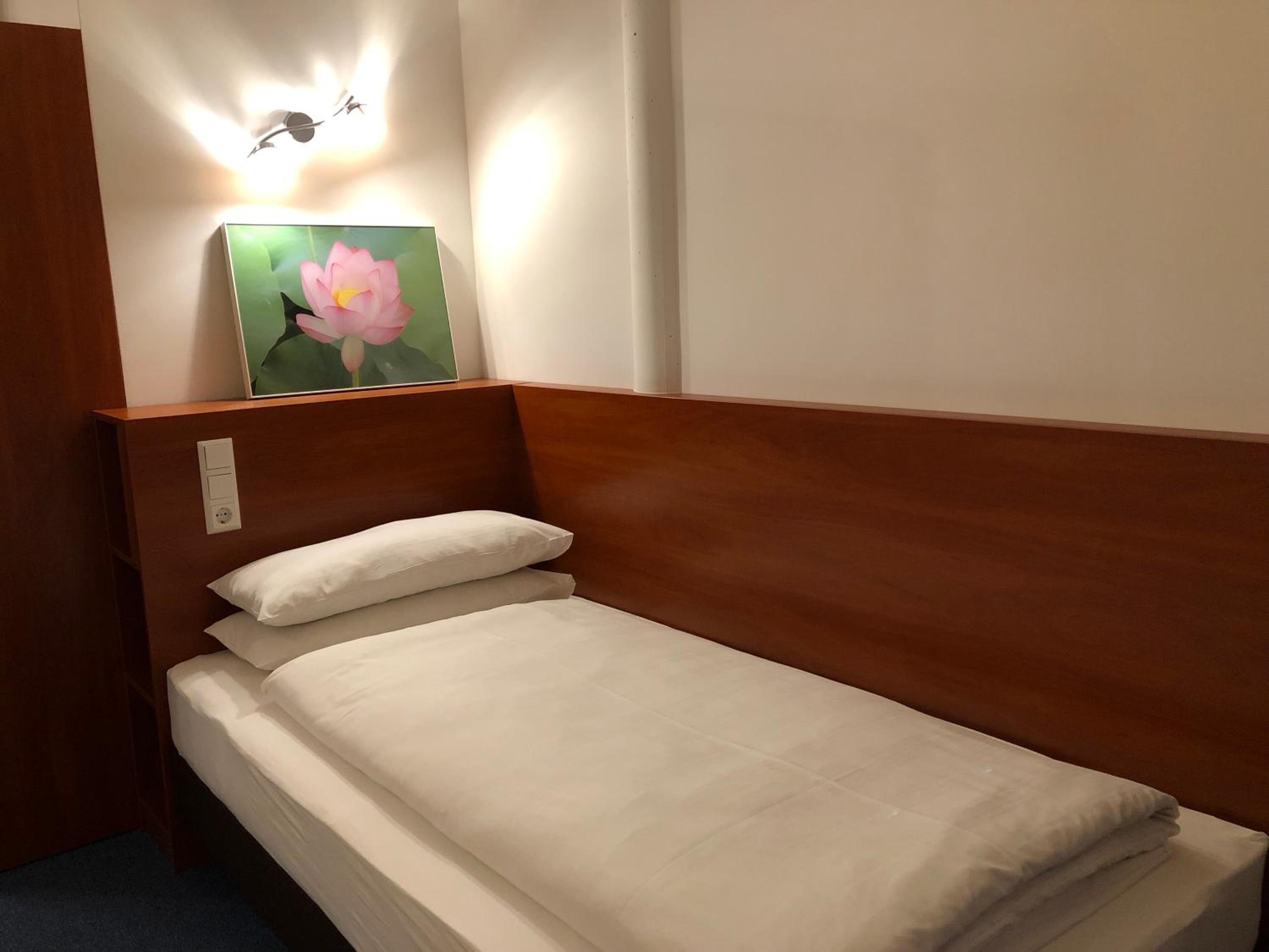 Standard Single Room photo 3