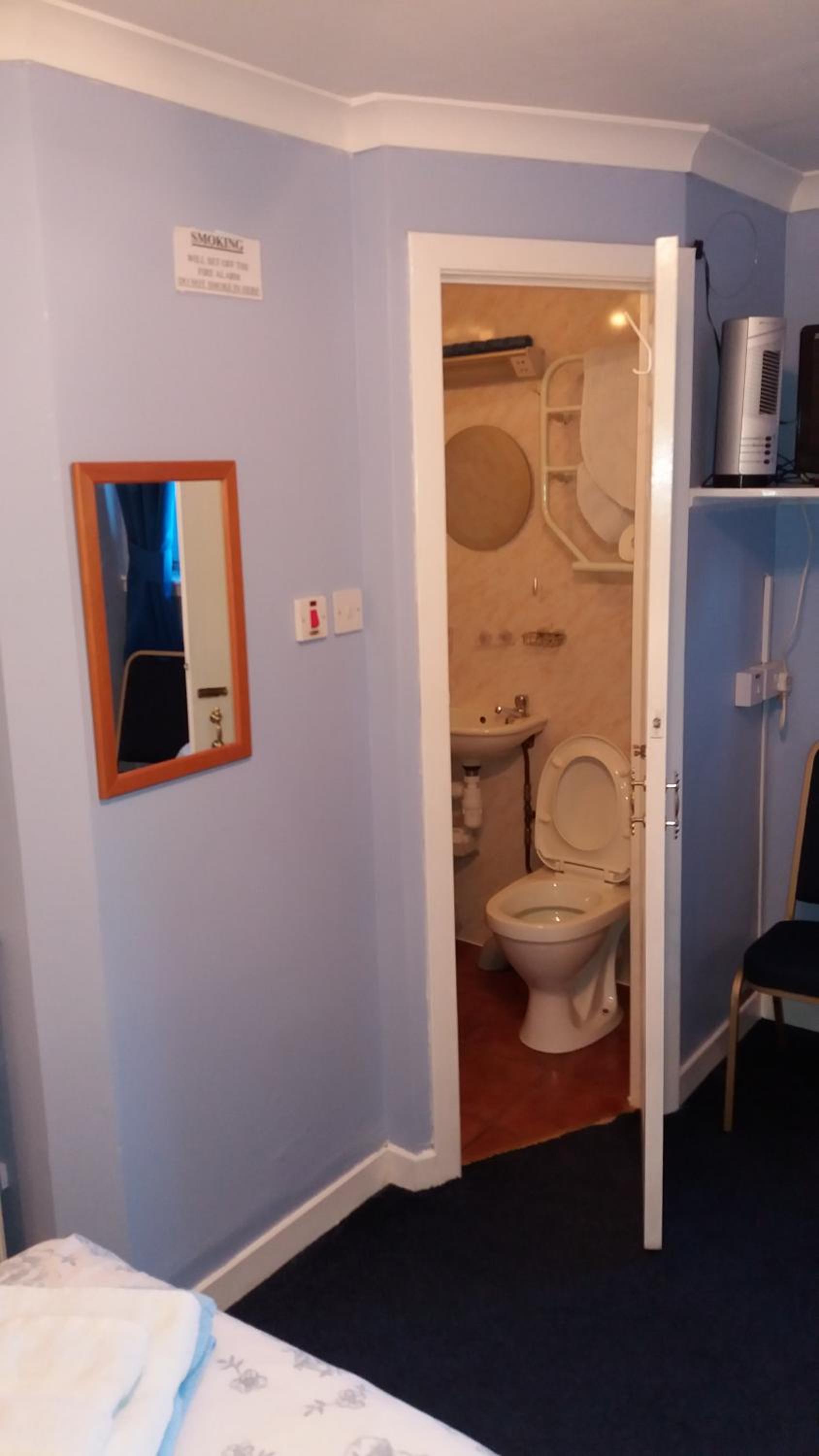 Standard Double Room photo 3