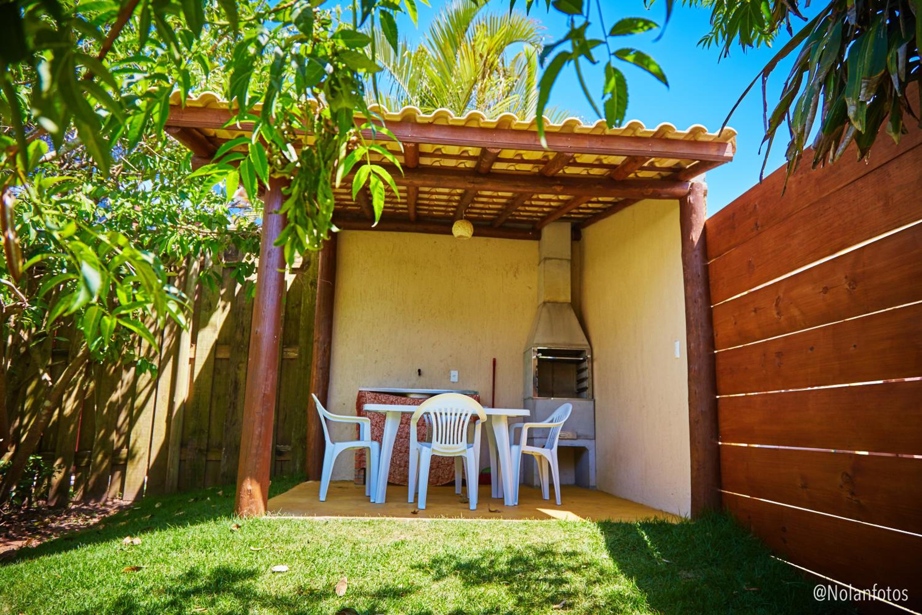 Deluxe Bungalow with Garden View photo 2