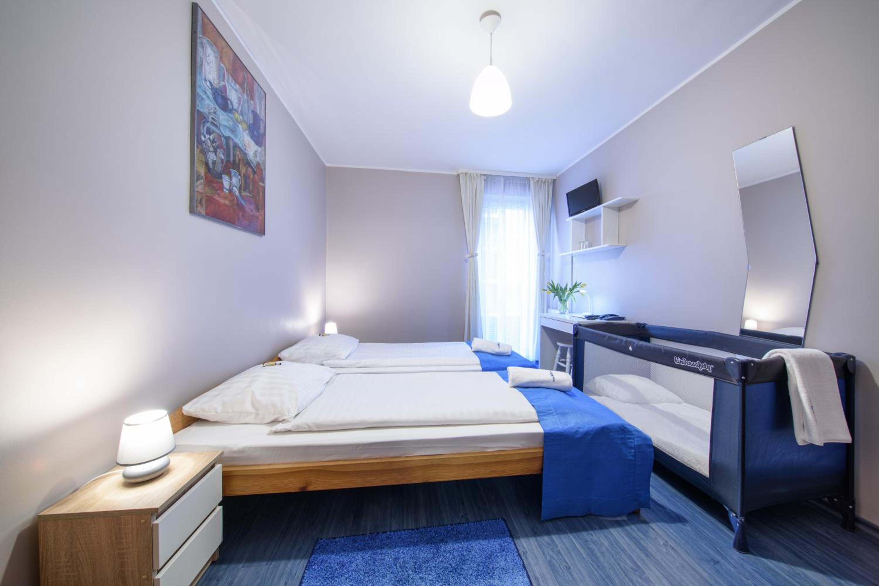 Double or Twin Room - Photo 16