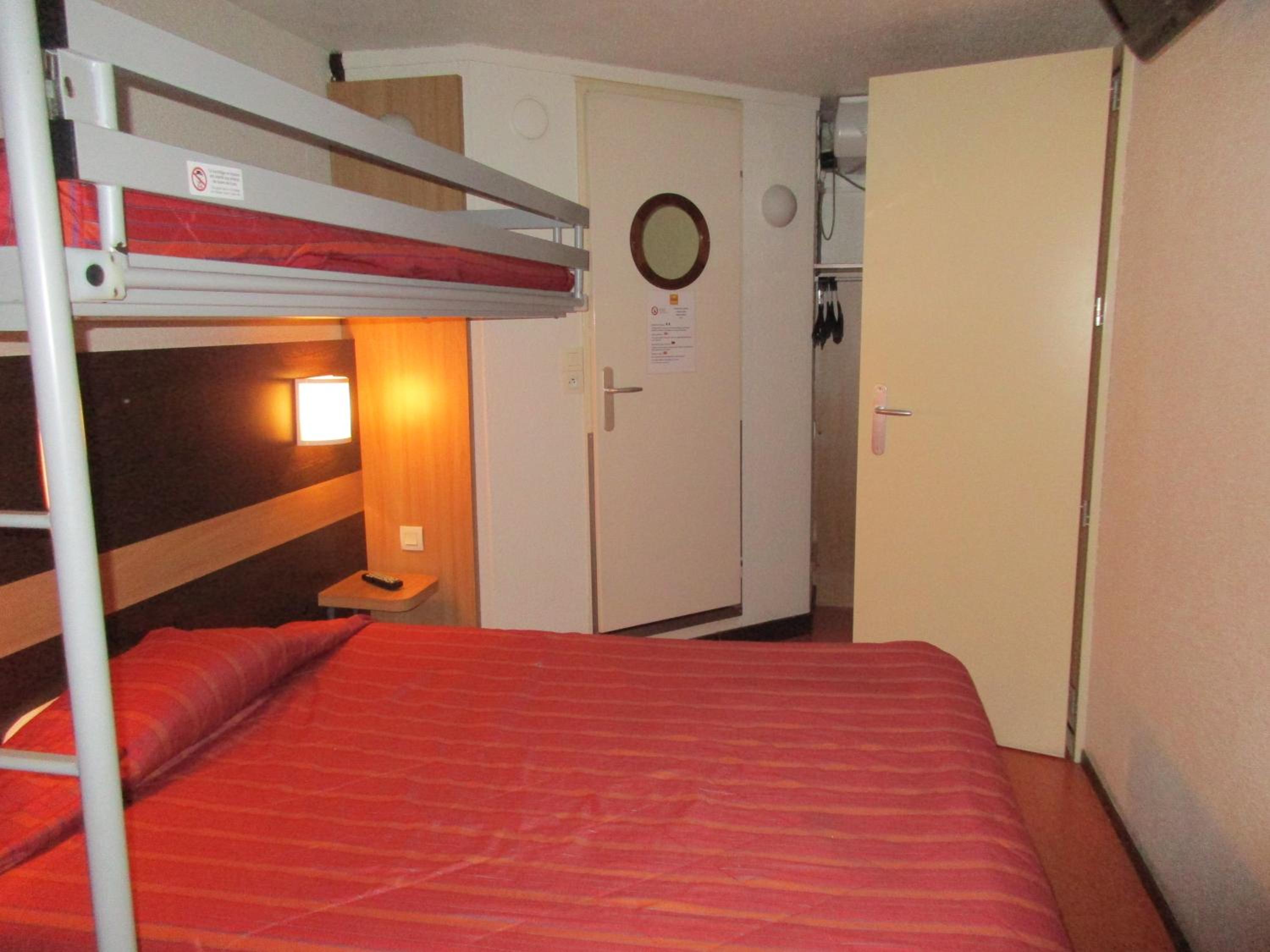 Family  Room with 2 Double Beds and 2 Junior Beds photo 1