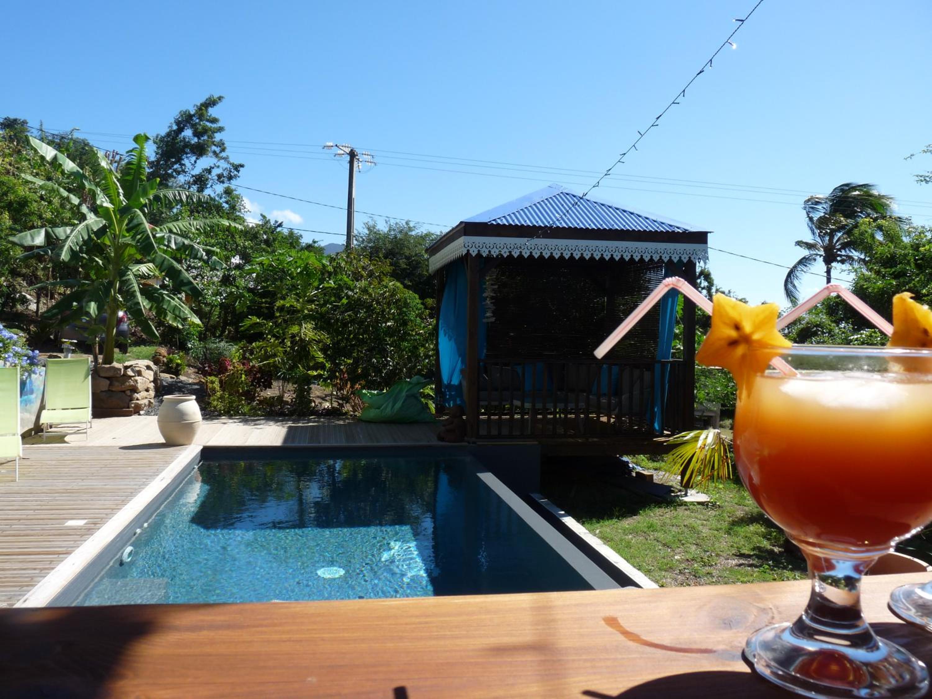 King Room in the heart of a tropical garden photo 3