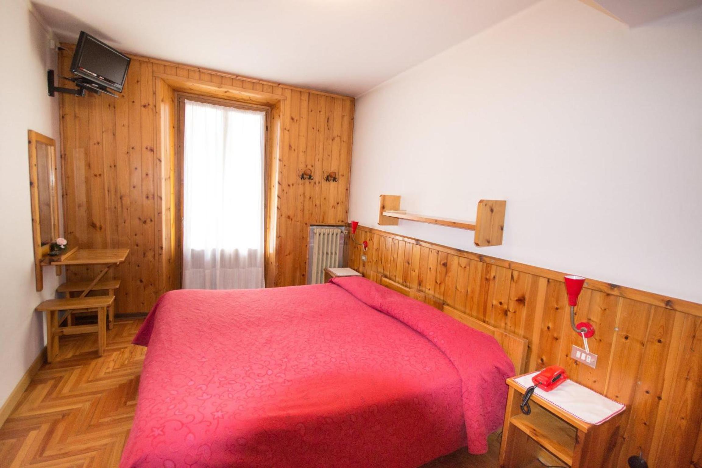 Superior Double or Twin Room - Photo 5