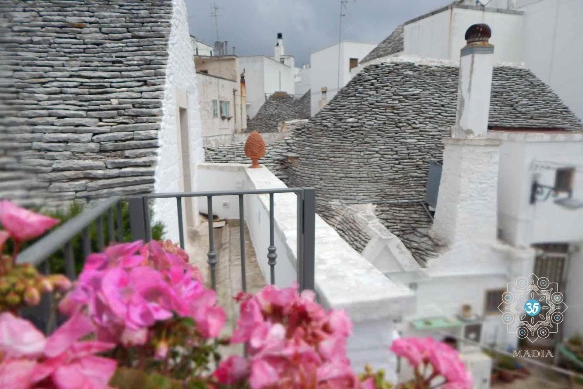 Trullo Suite with Hot Tub - Photo 48