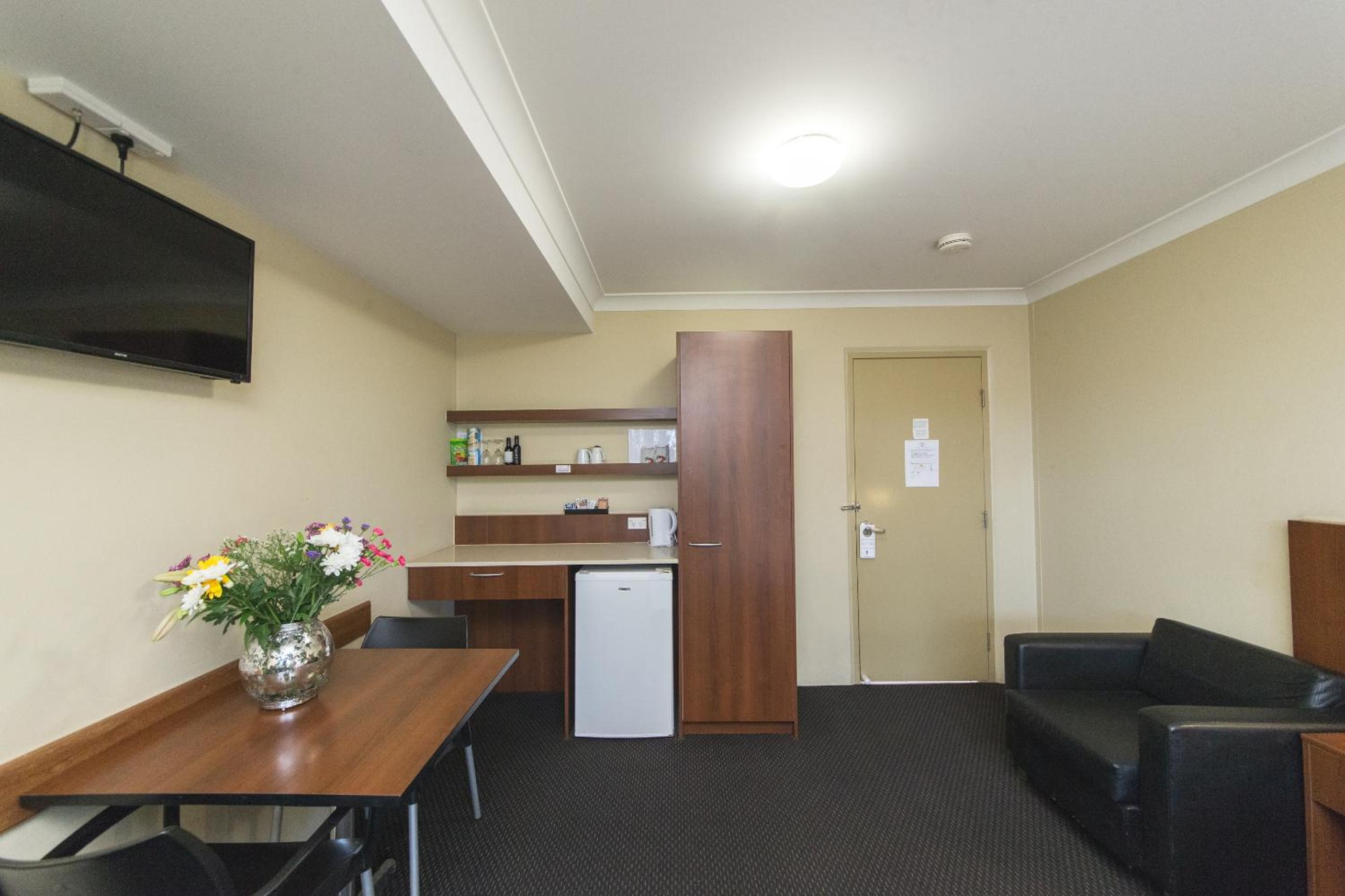 King Room - Disability Access photo 3