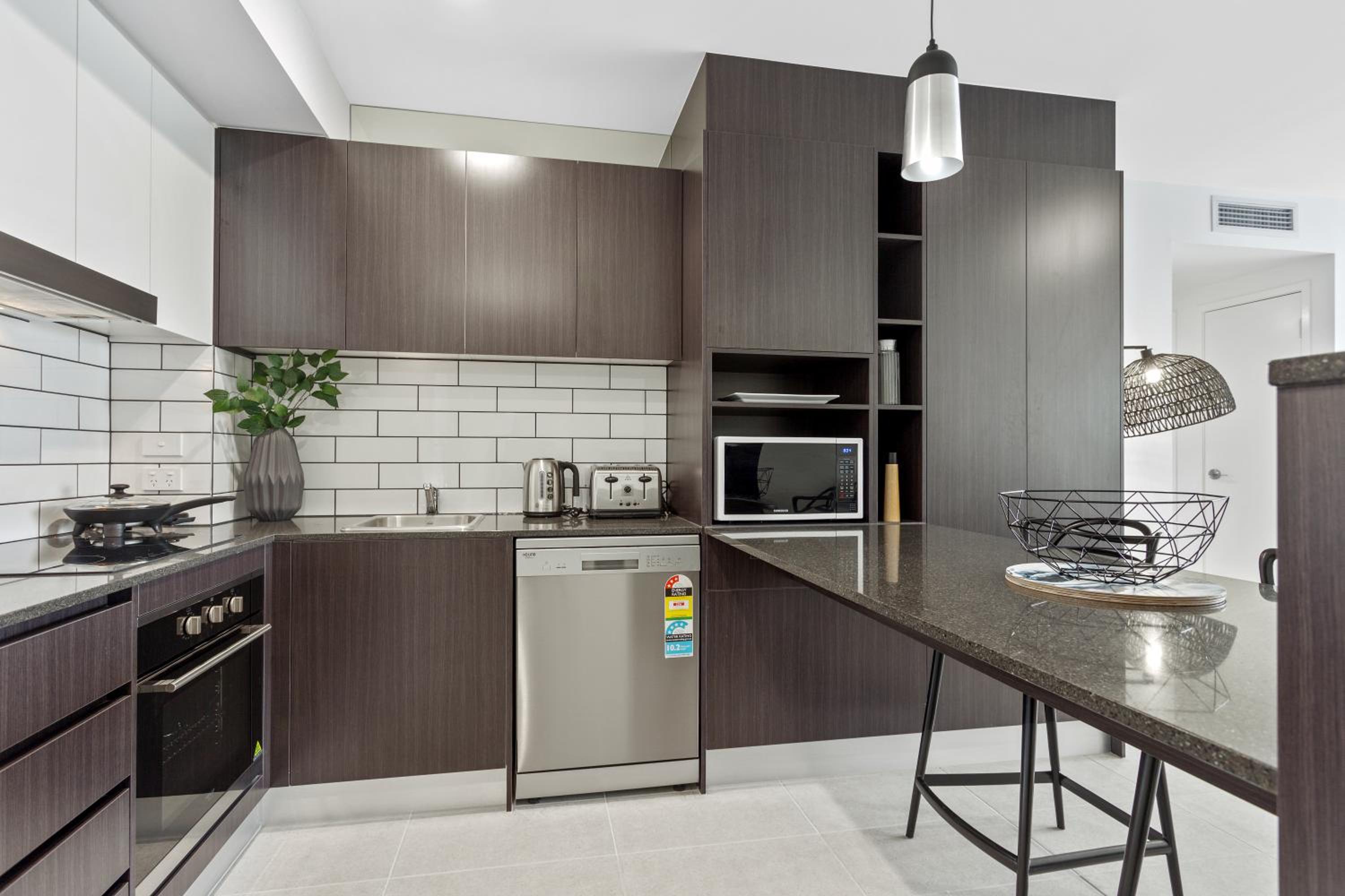 Dual Key Three Bedroom Apartment photo 2