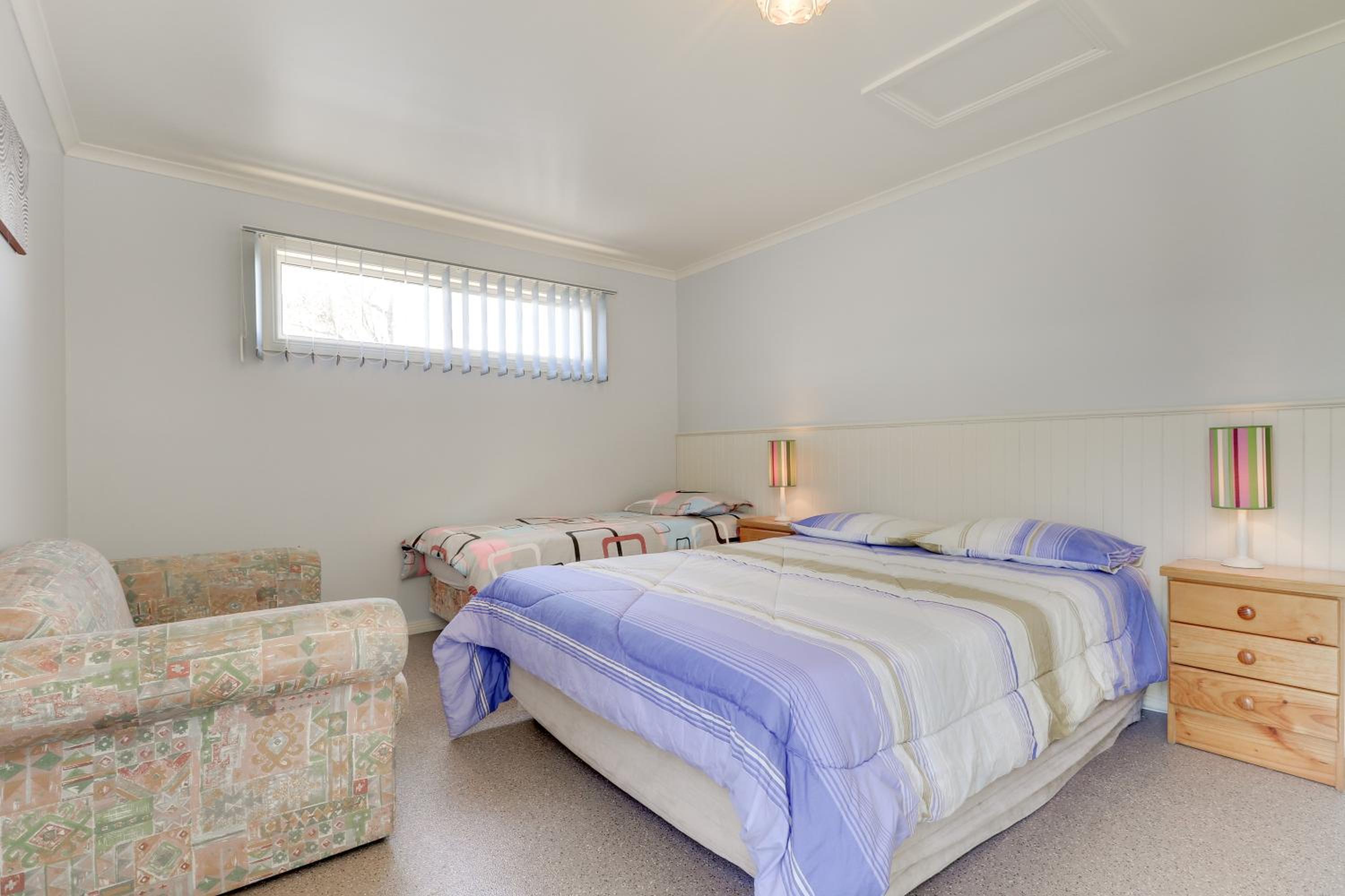 Three-Bedroom House photo 2