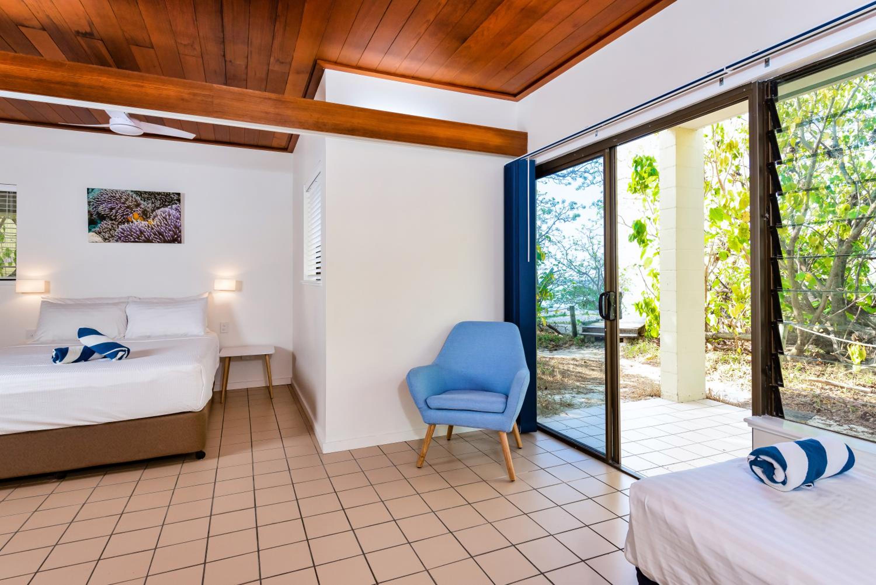 Reef Family Room - Photo 3