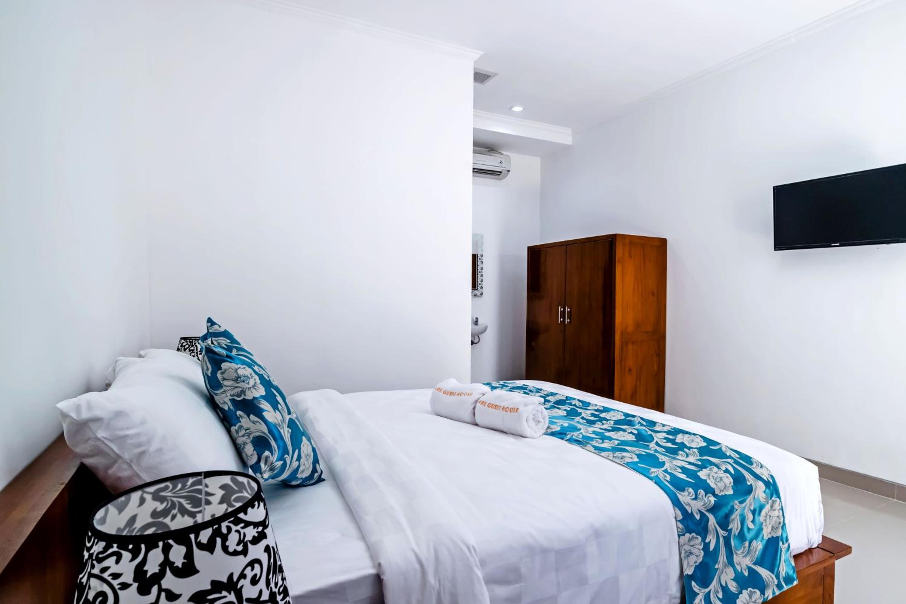 Deluxe Room - Photo 3