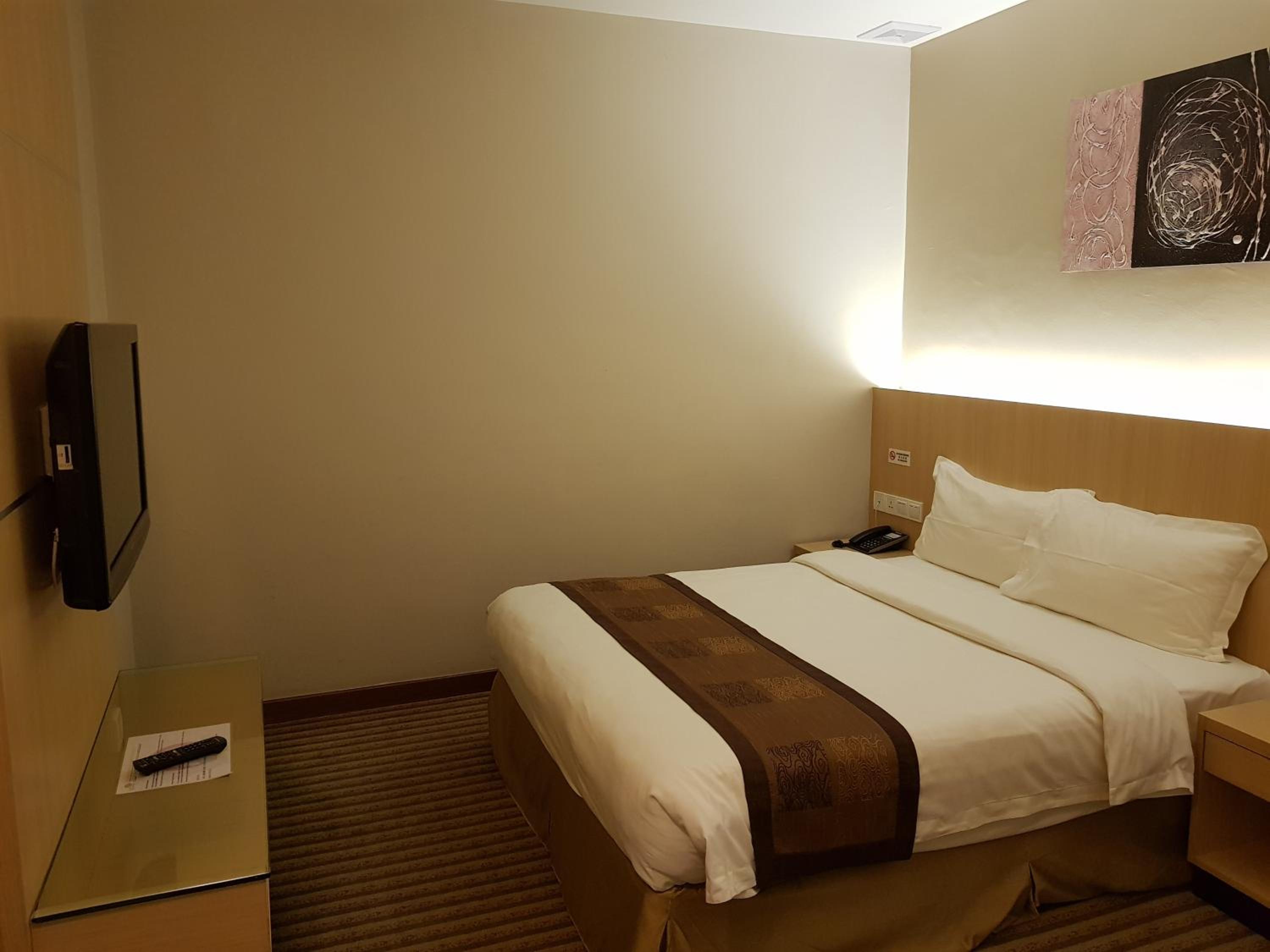 Standard Double Room (No Window) - Non Smoking photo 2
